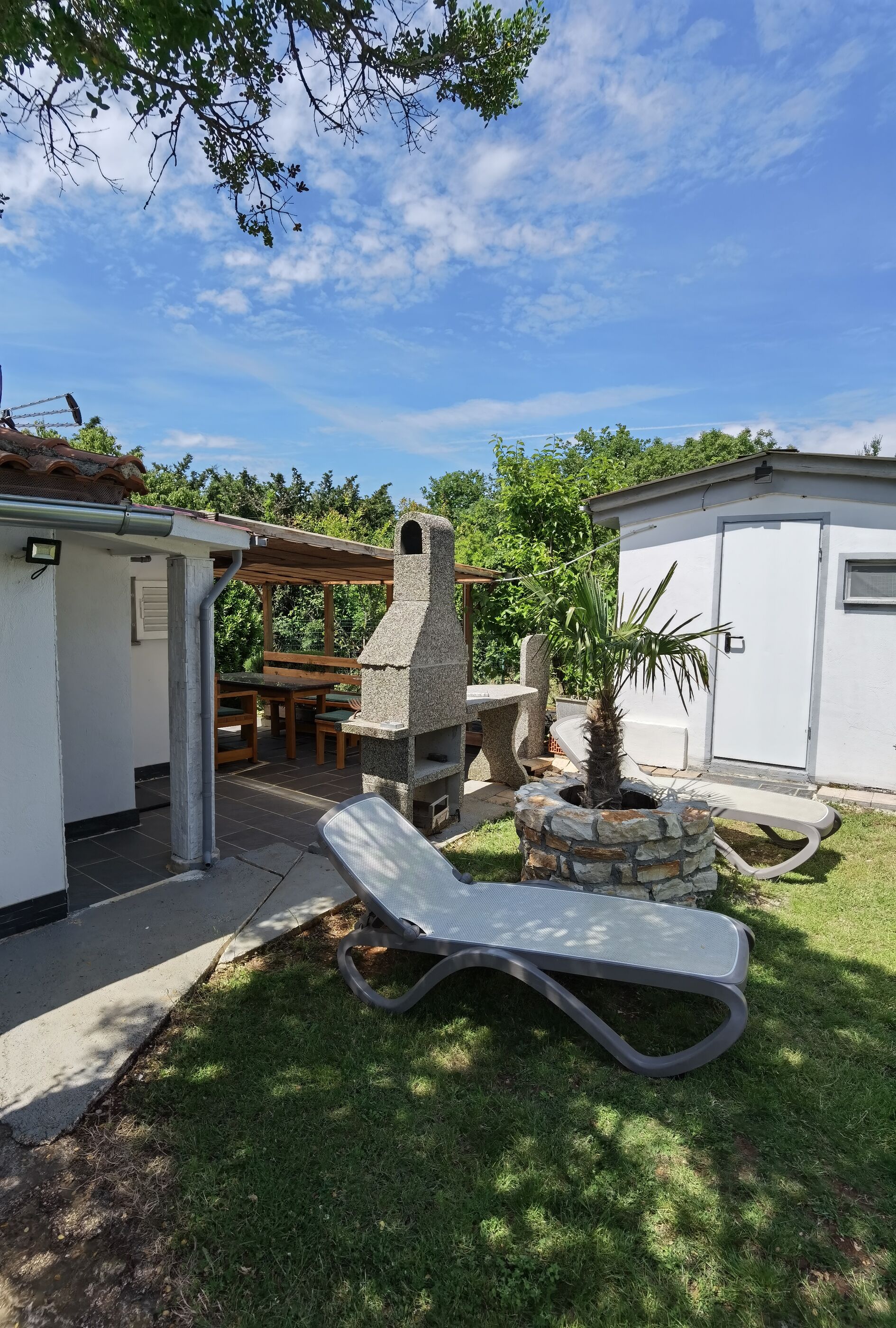 House Holiday House Rosemary 43911-A1