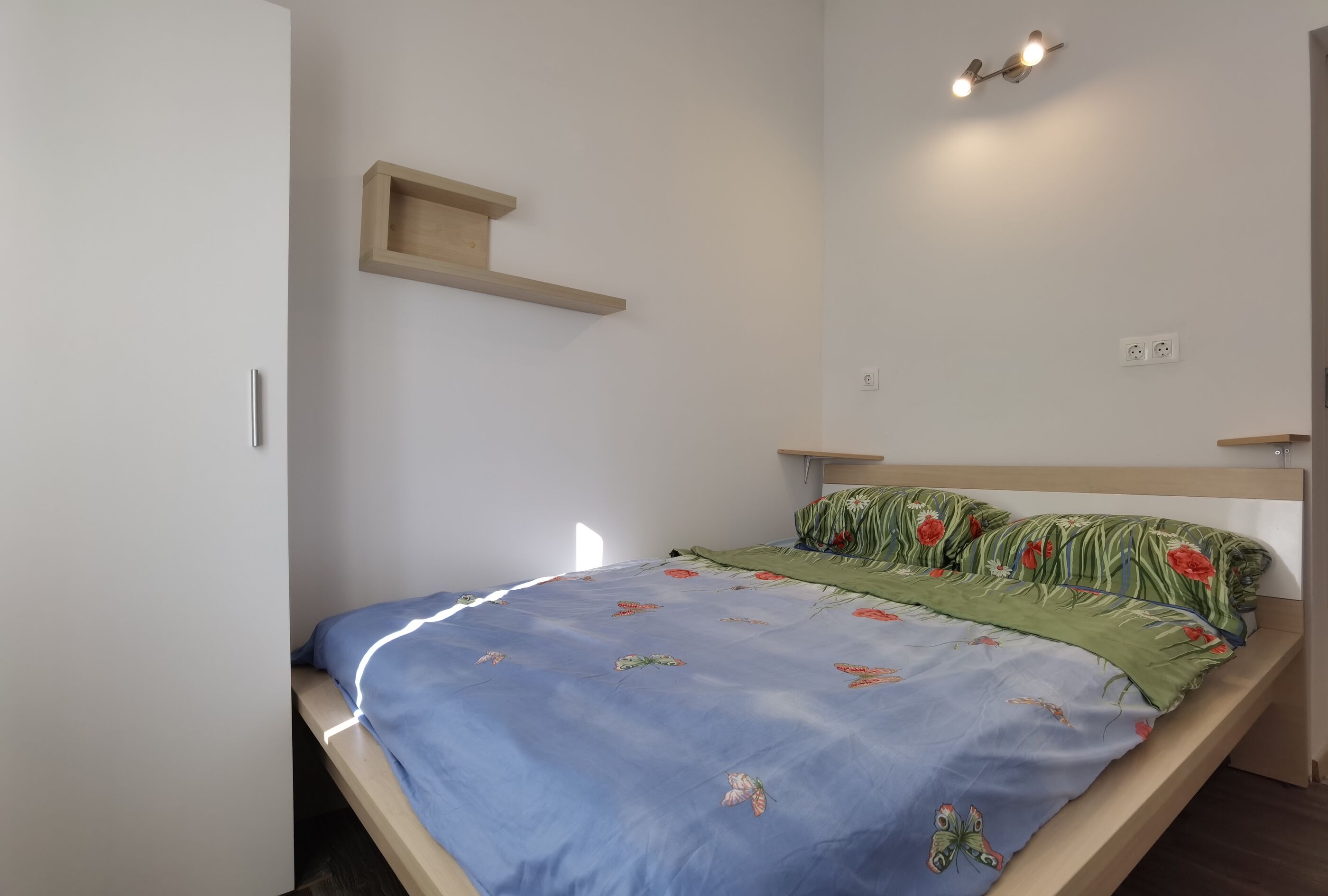 House Holiday House Rosemary 43911-A1