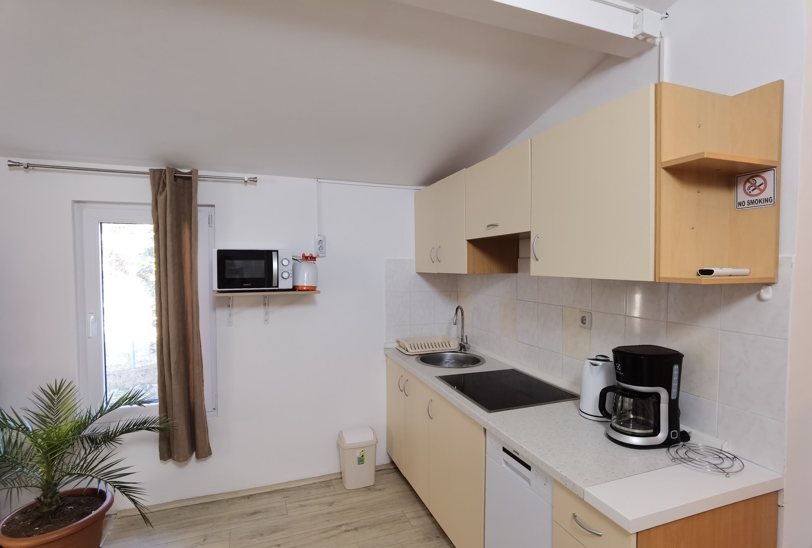 House Holiday House Rosemary 43911-A1