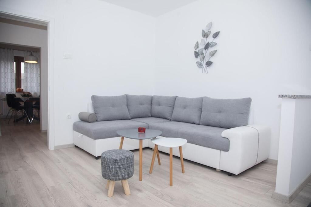 Apartment Lea 91493-A1