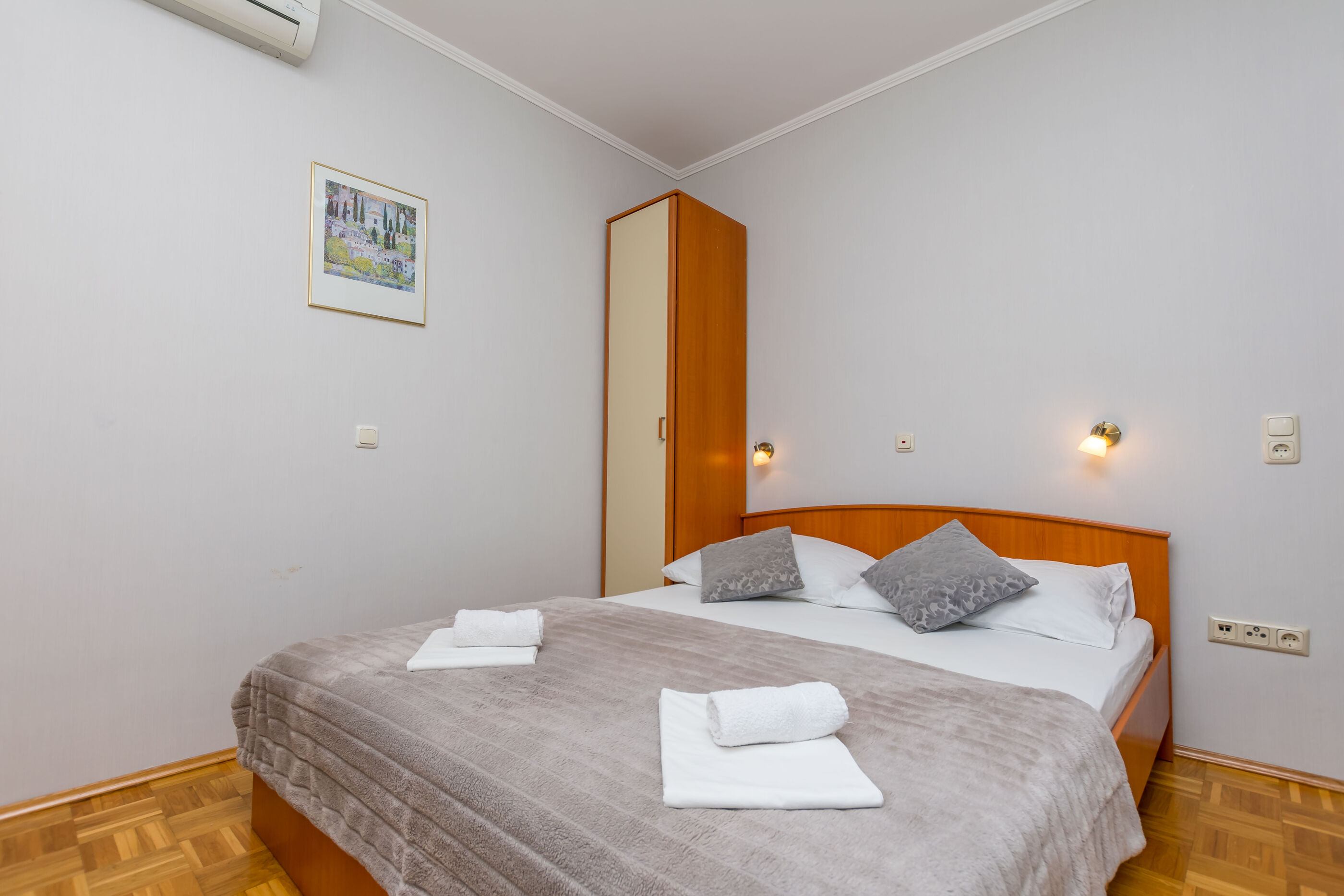 Apartments Tonko 98131-A3
