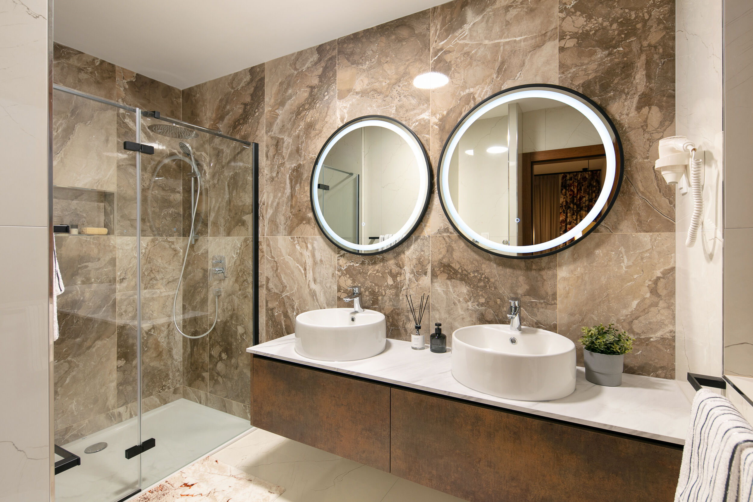 Apartments Malibu Imperial 17329-A8