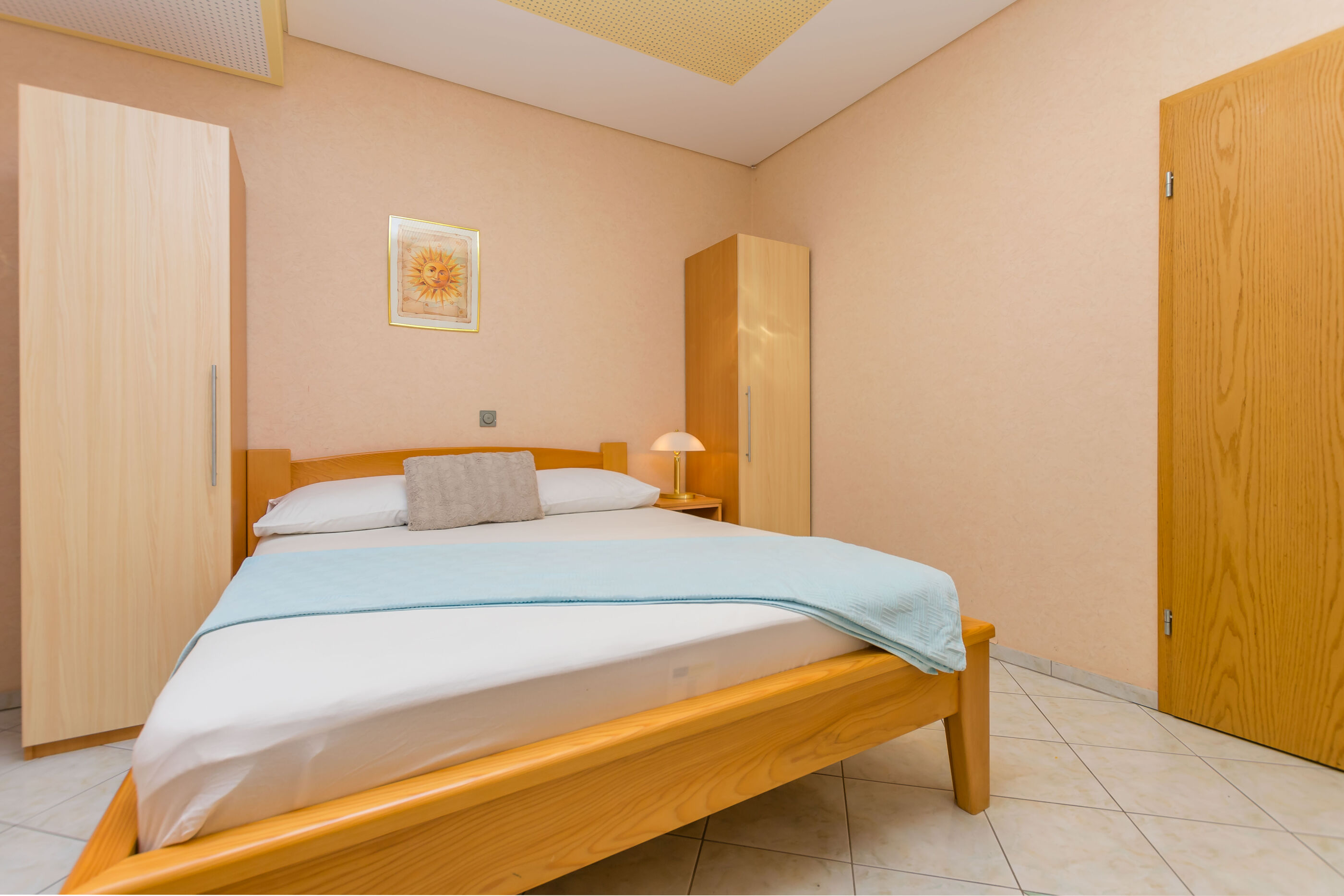 Apartments Tonko 98131-A8