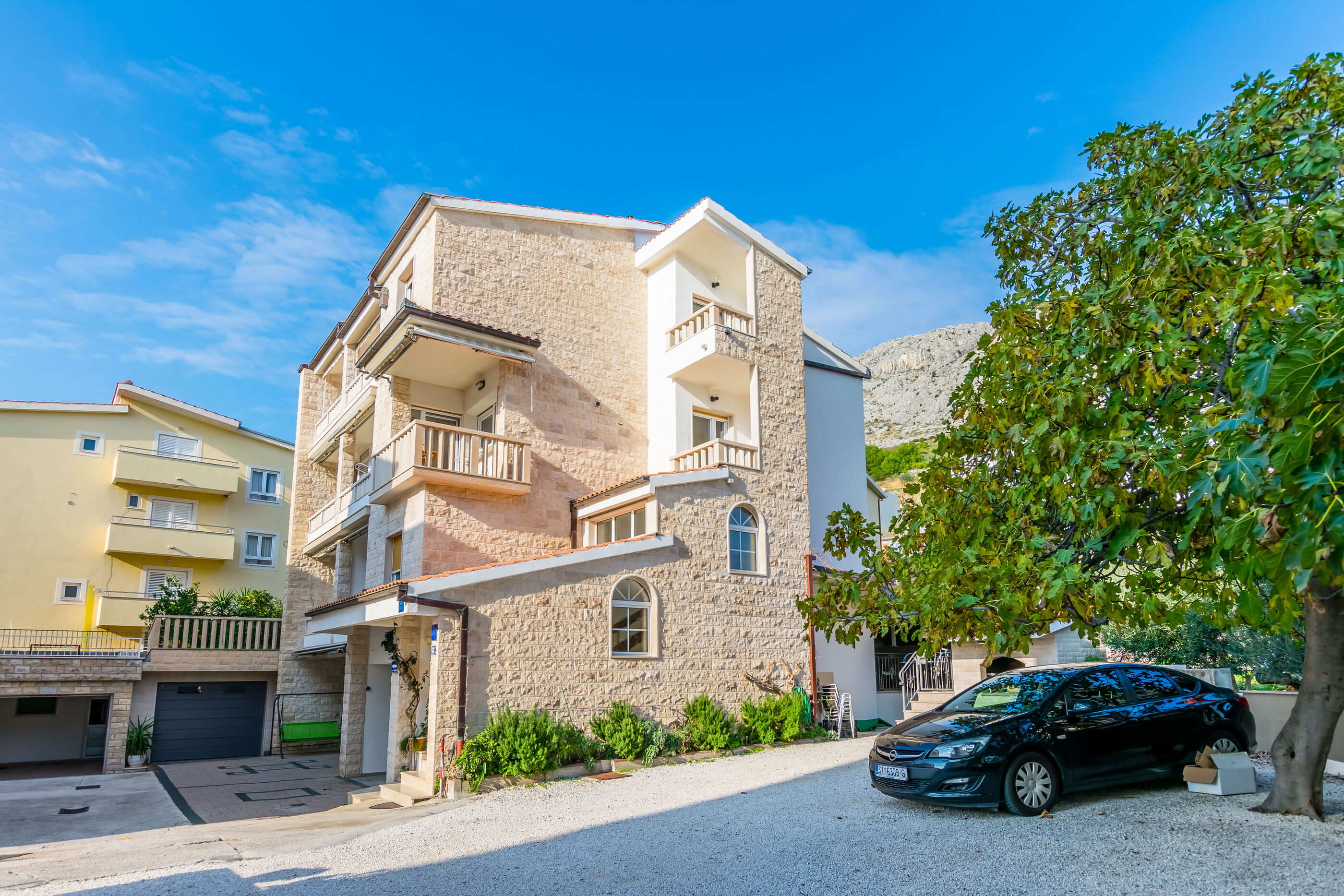 Apartments Tonko 98131-A1