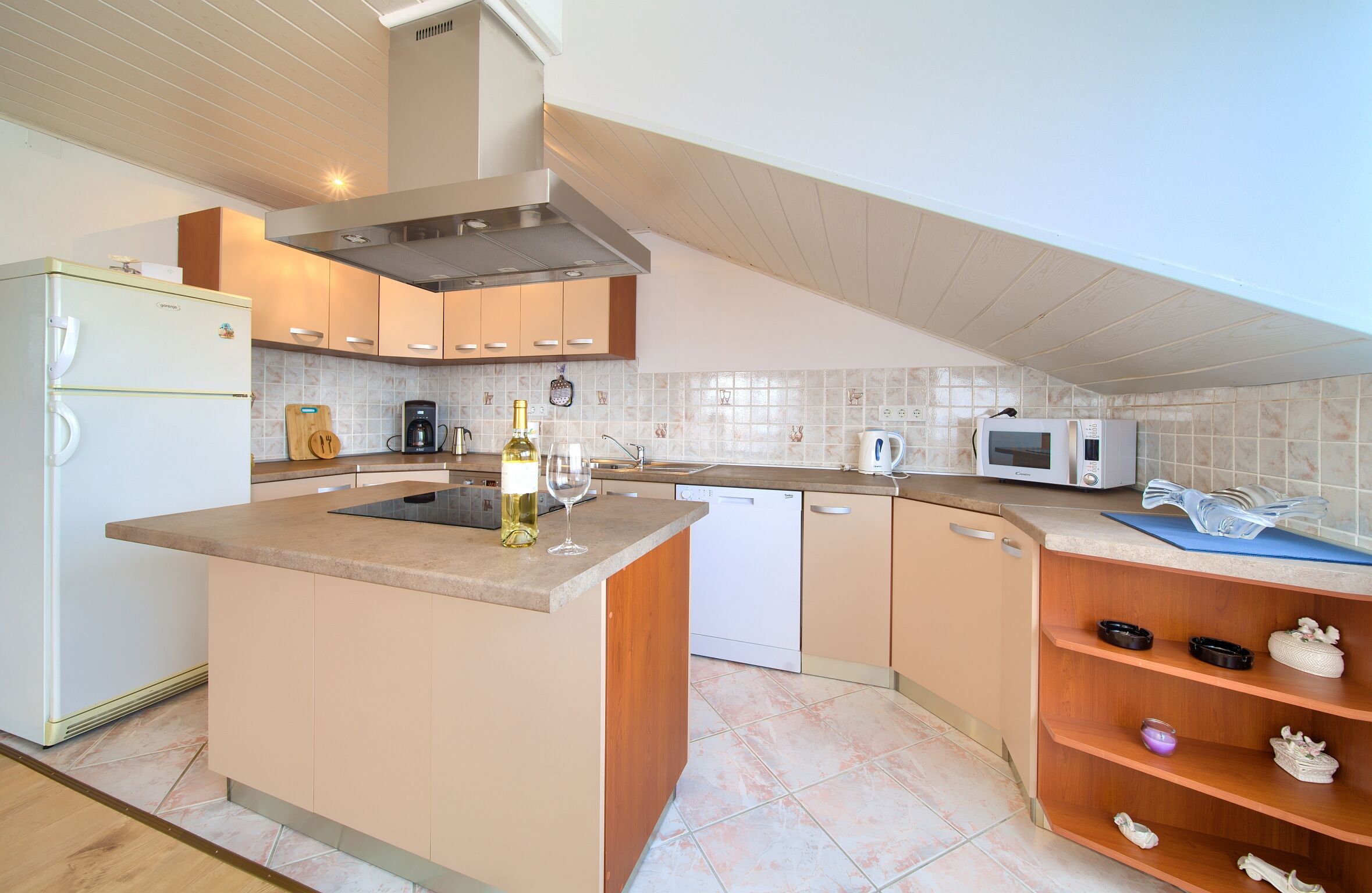 Apartment MLADEN A1