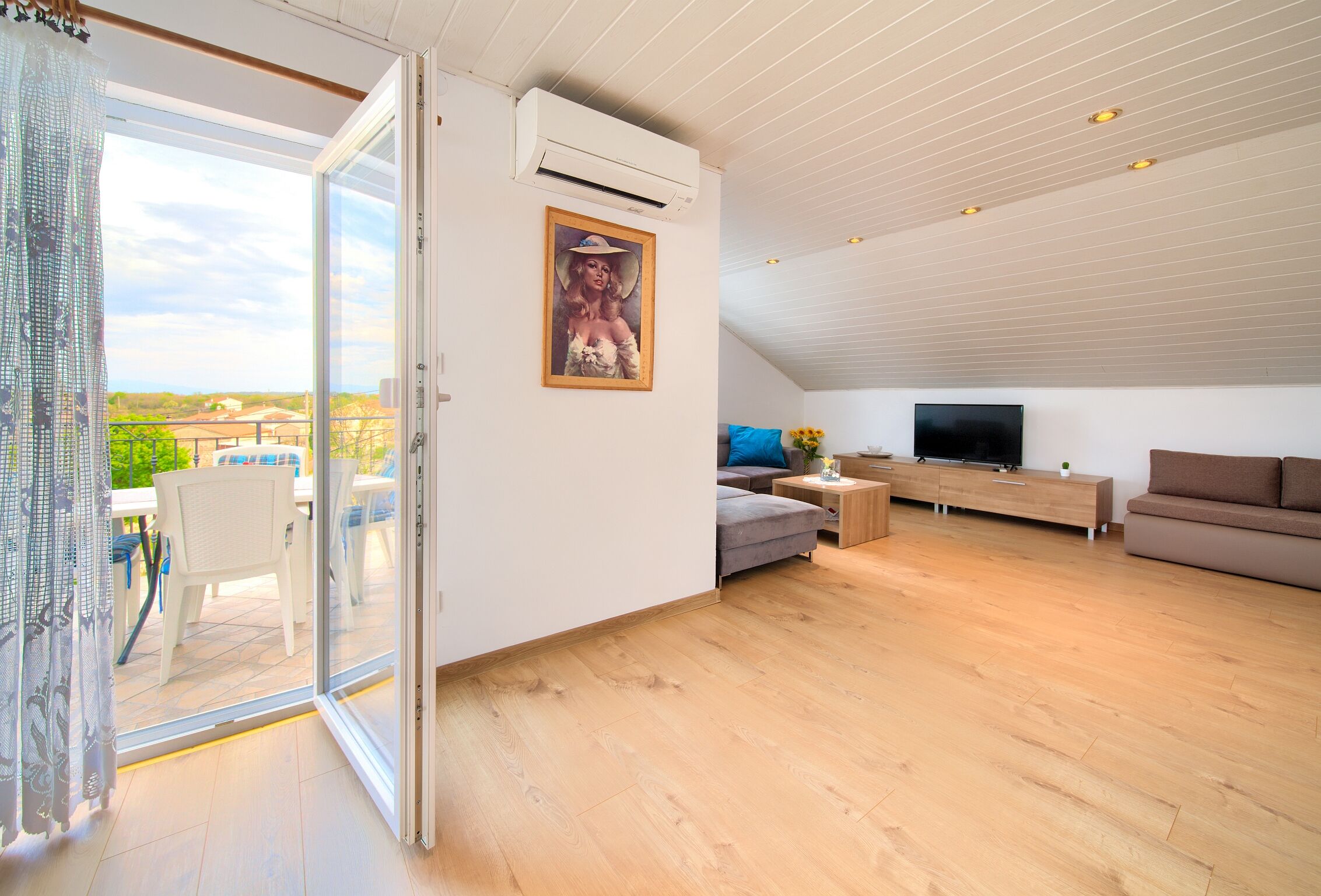 Apartment MLADEN A1