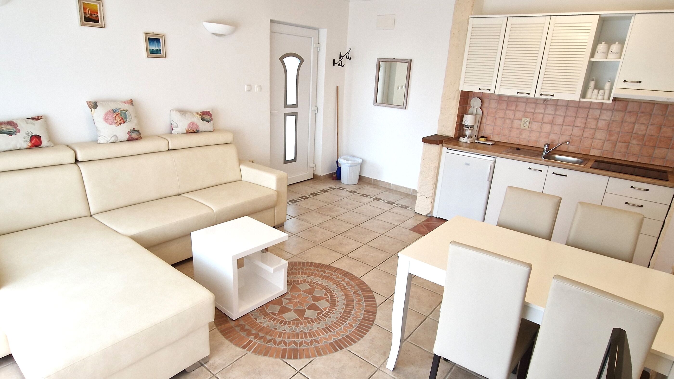 Apartments DAMIJAN 15701-A2