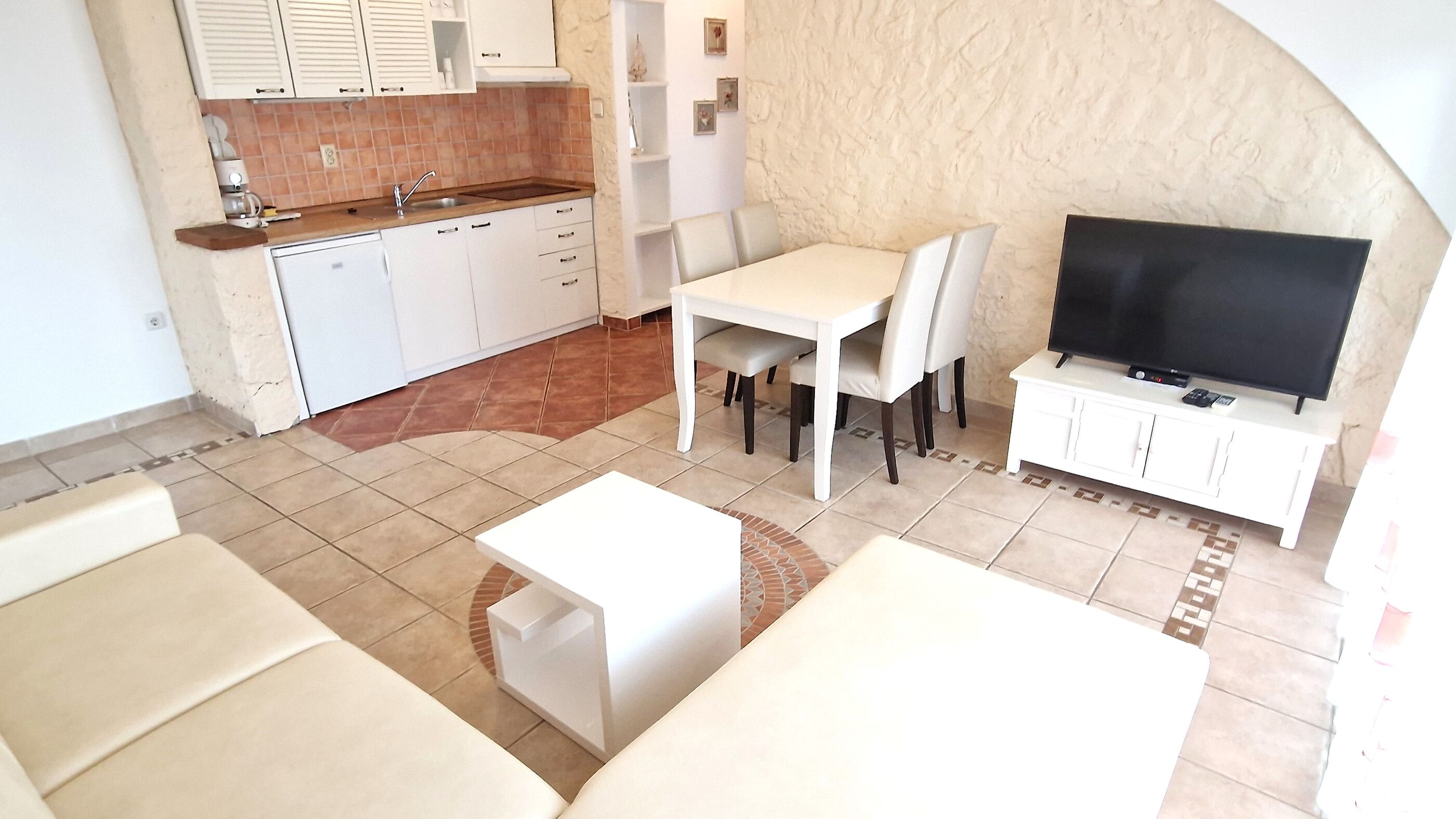 Apartments DAMIJAN 15701-A2