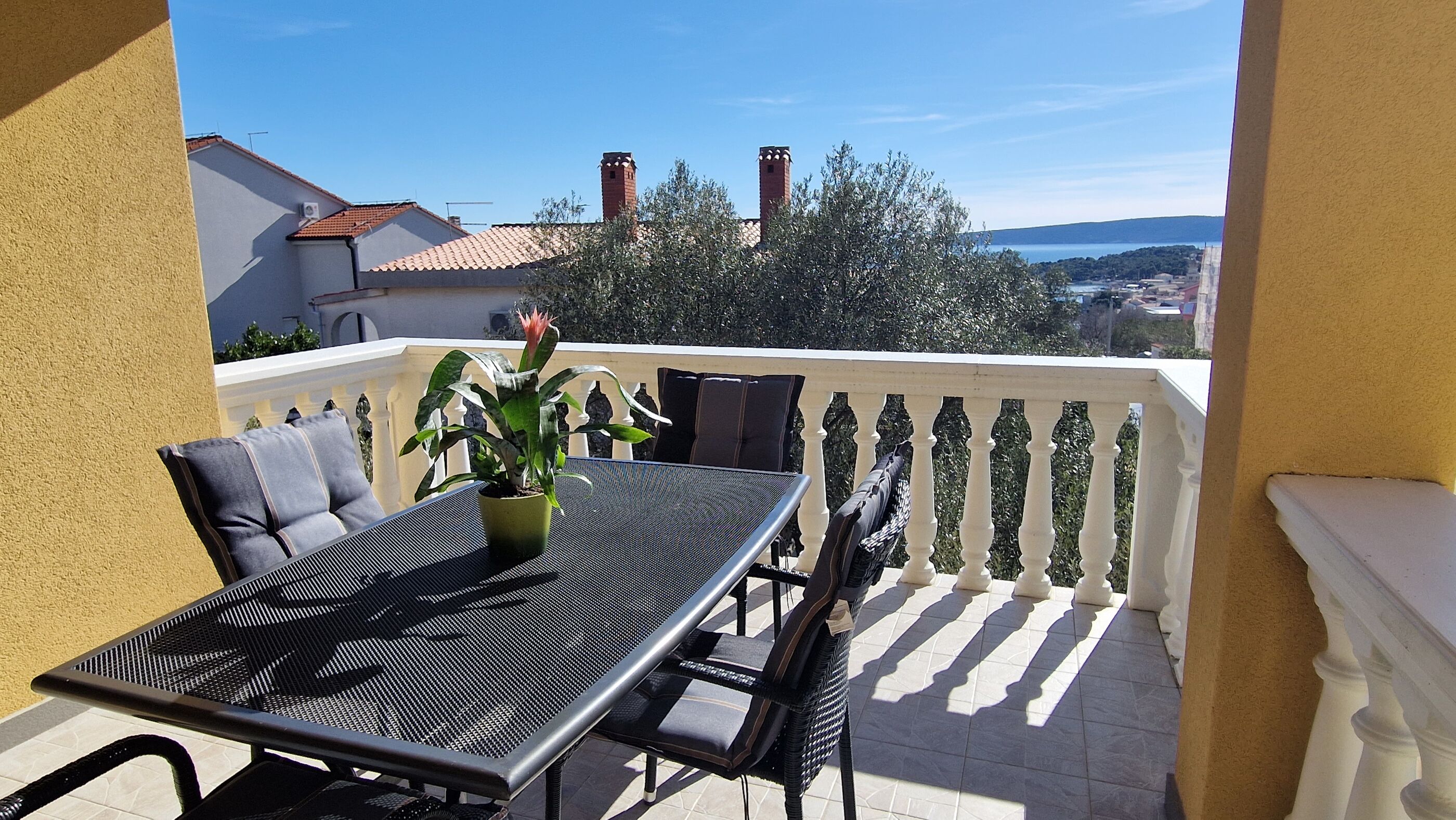 Apartments Ivan 15781-A2
