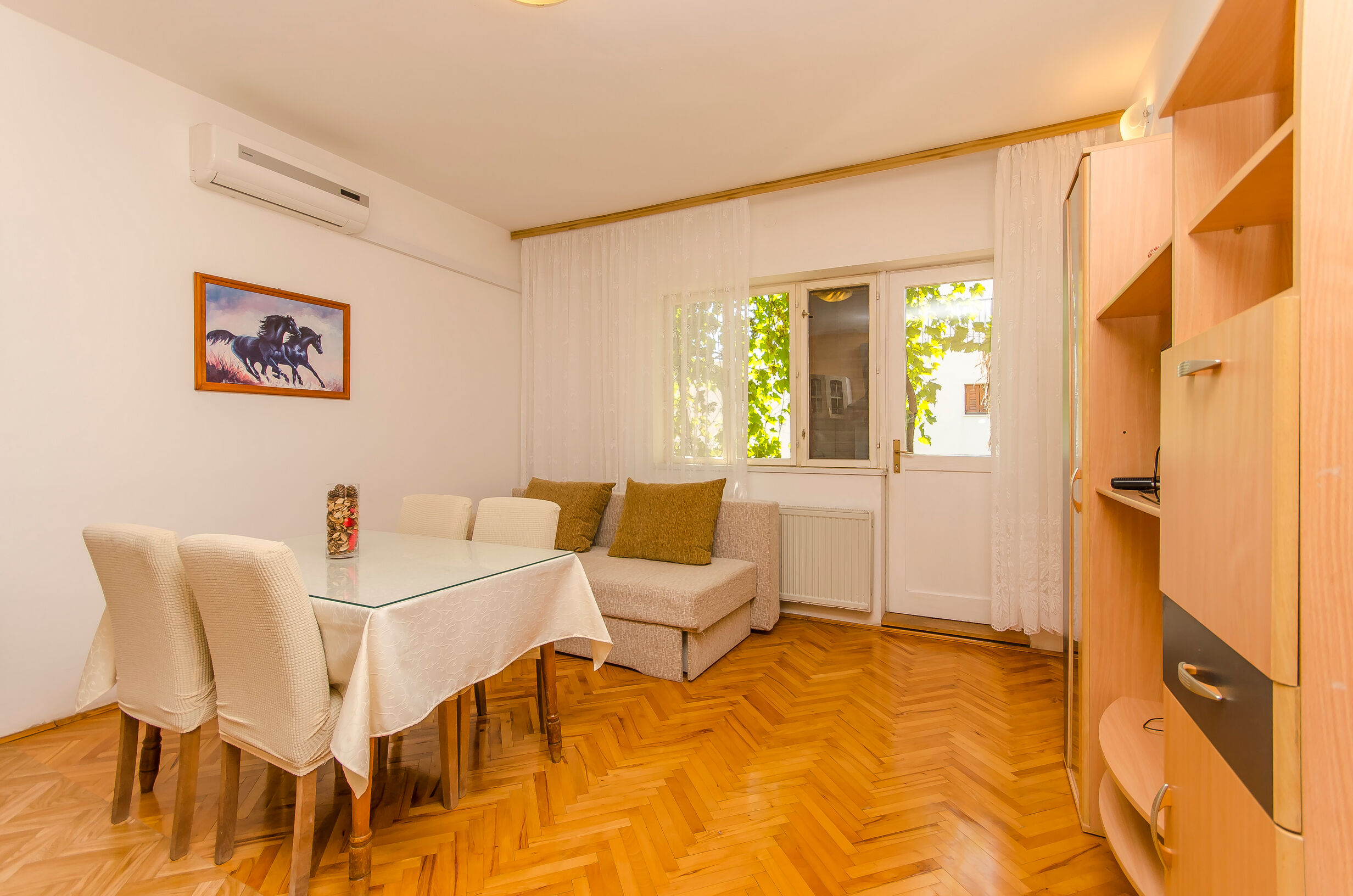 Apartments Neva 78161-A2