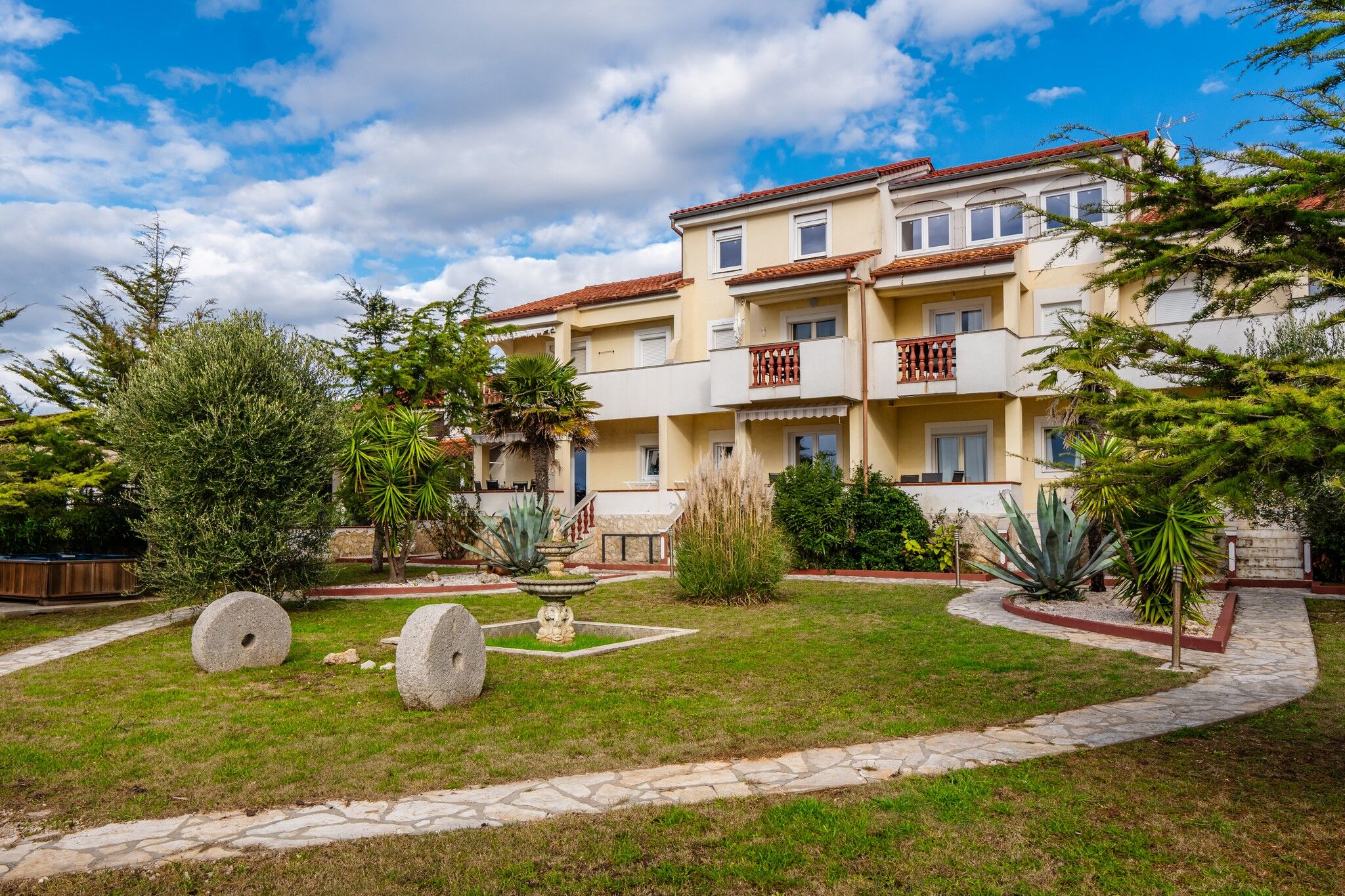 Apartments Strand Accommodation in Vir