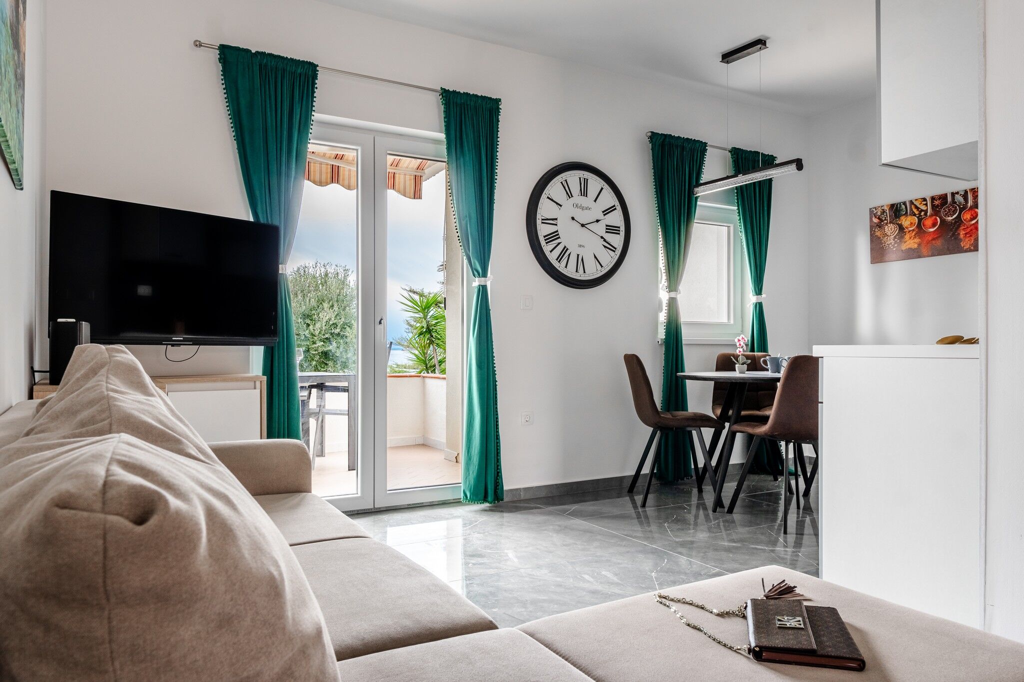 Apartments Strand 95852-A3