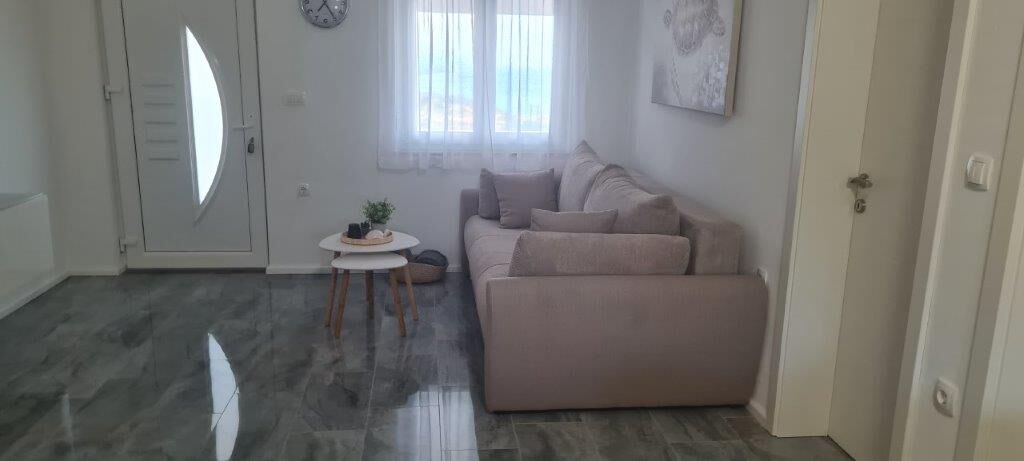 Apartments Vallis Aurea 98311-A2