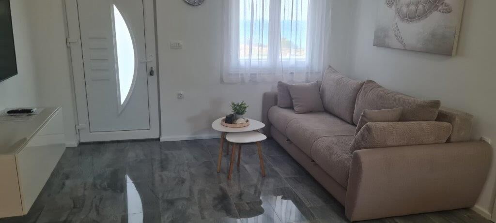 Apartments Vallis Aurea 98311-A2