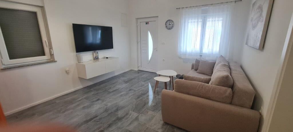 Apartments Vallis Aurea 98311-A2