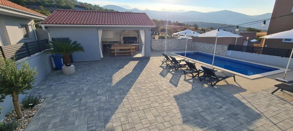 Apartments Vallis Aurea 98311-A2