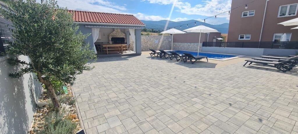Apartments Vallis Aurea 98311-A2