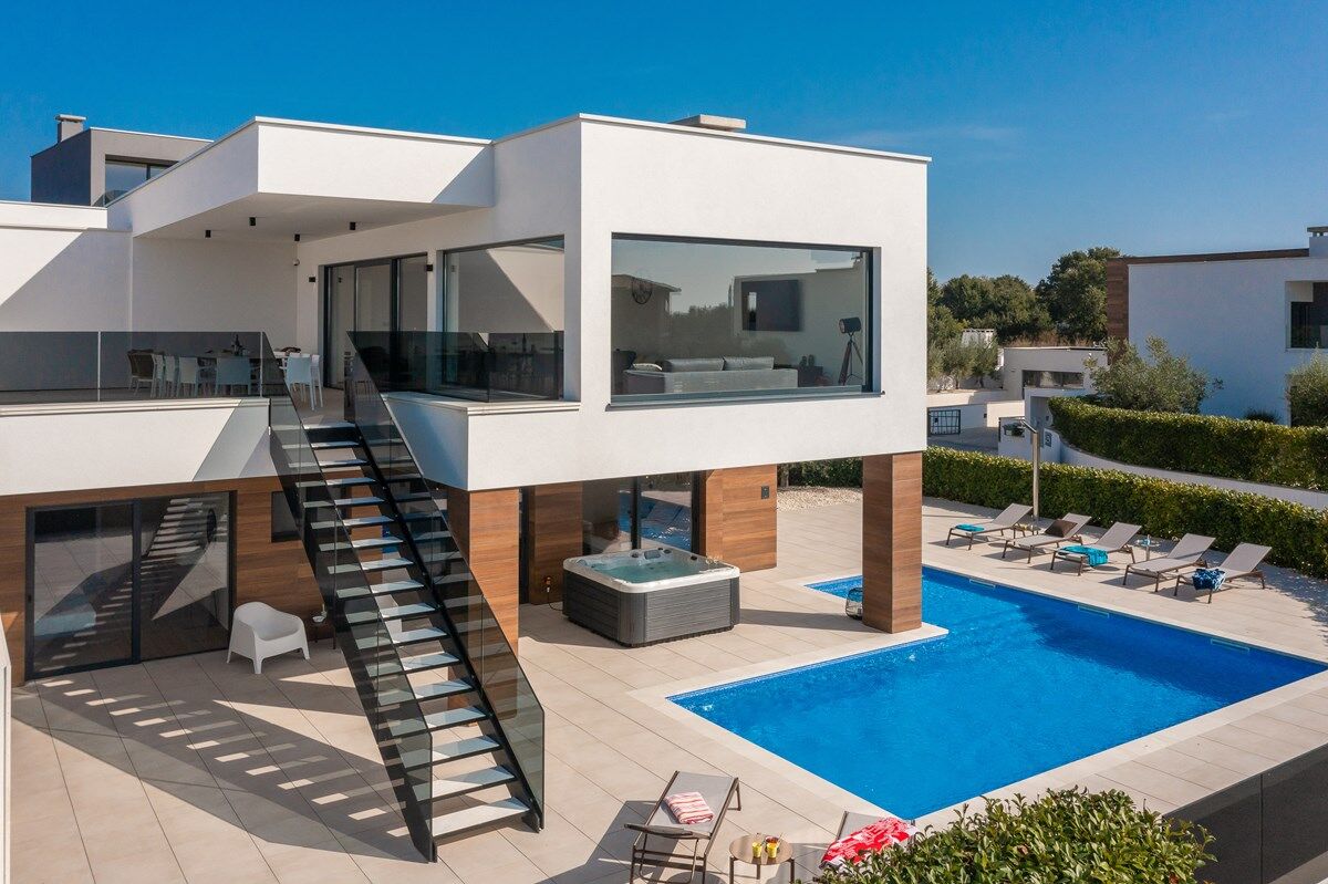 Villa Old Olive IV 74284-K1