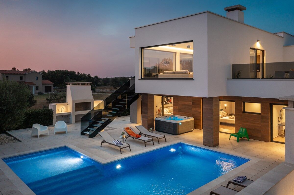 Villa Old Olive III 74286-K1