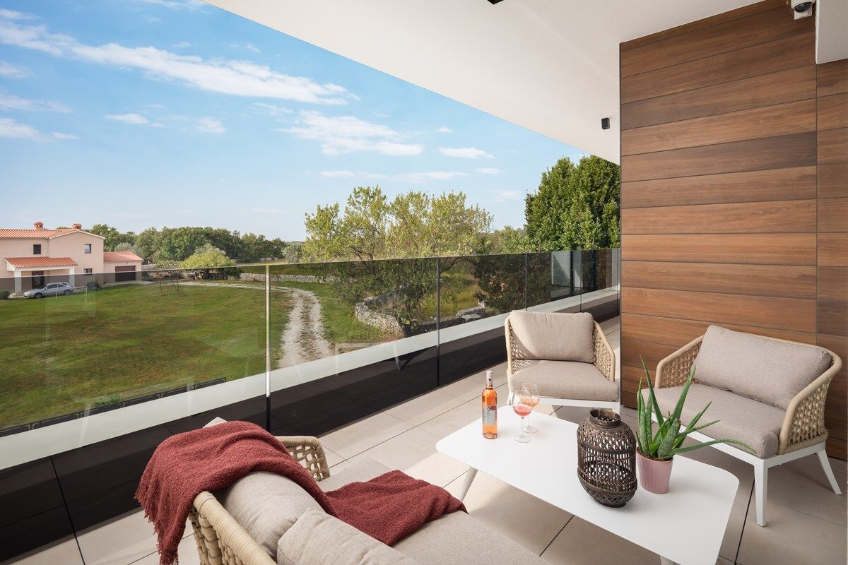 Villa Old Olive III 74286-K1