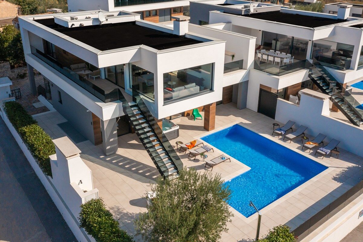Villa Old Olive III 74286-K1