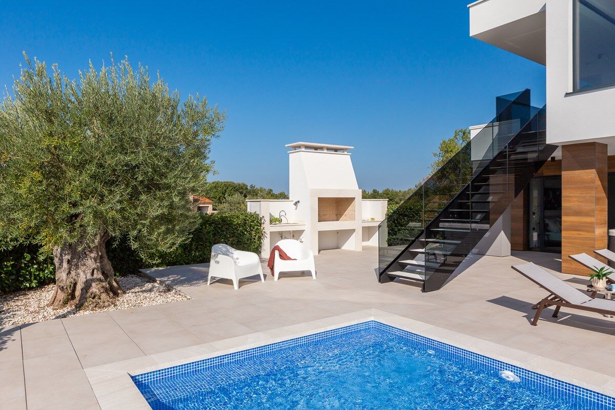 Villa Old Olive III 74286-K1