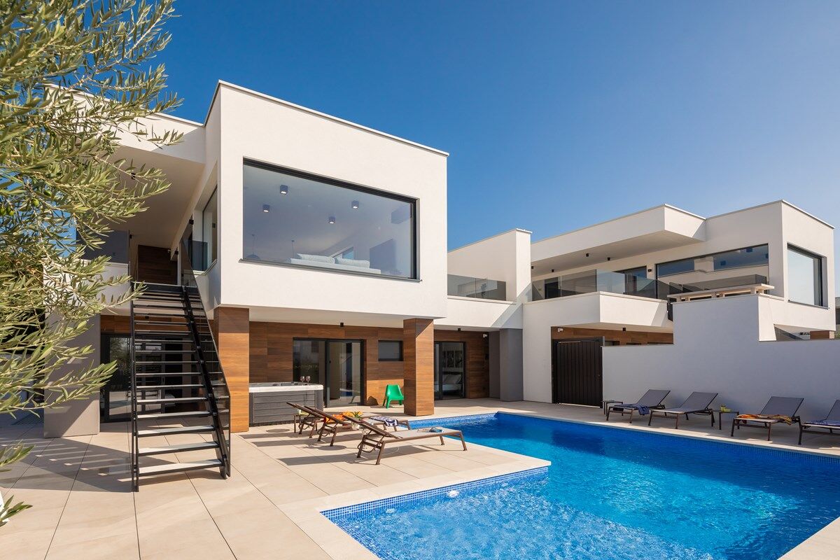 Villa Old Olive III 74286-K1