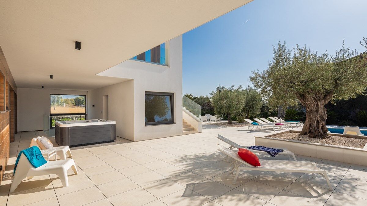 Villa Old Olive VIII 74062-K1