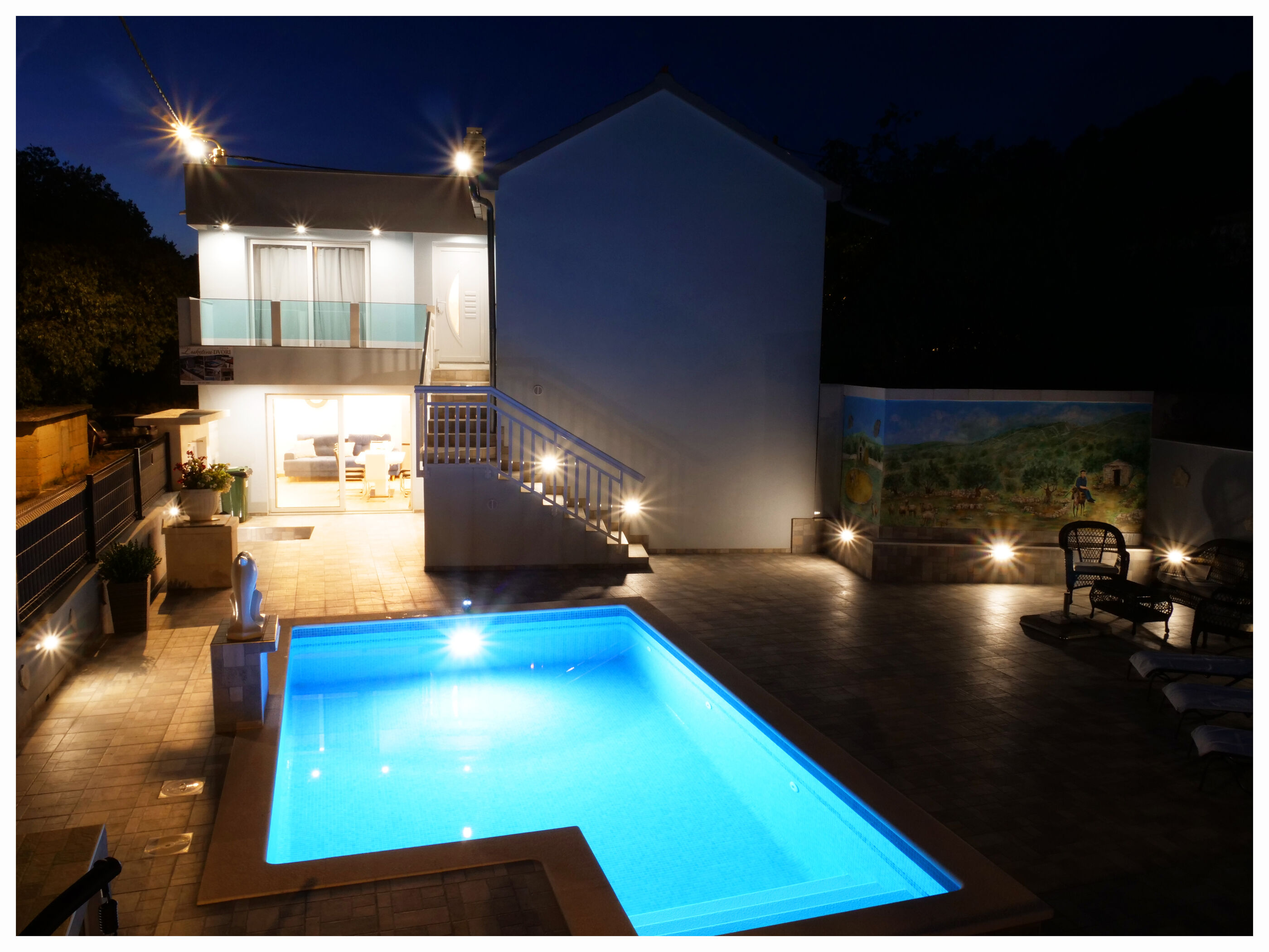 House Luketini dvori 97091-K1