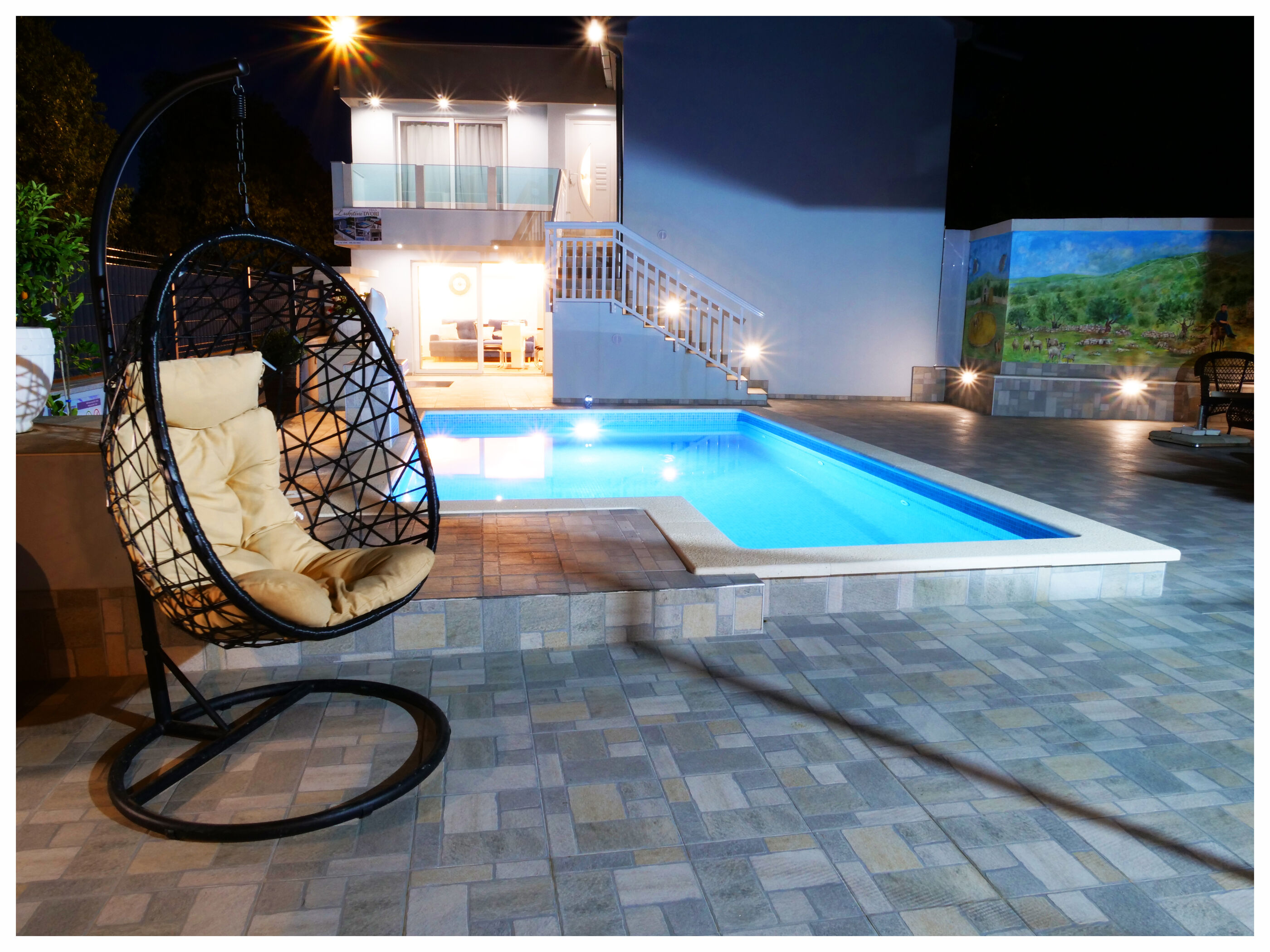 House Luketini dvori 97091-K1