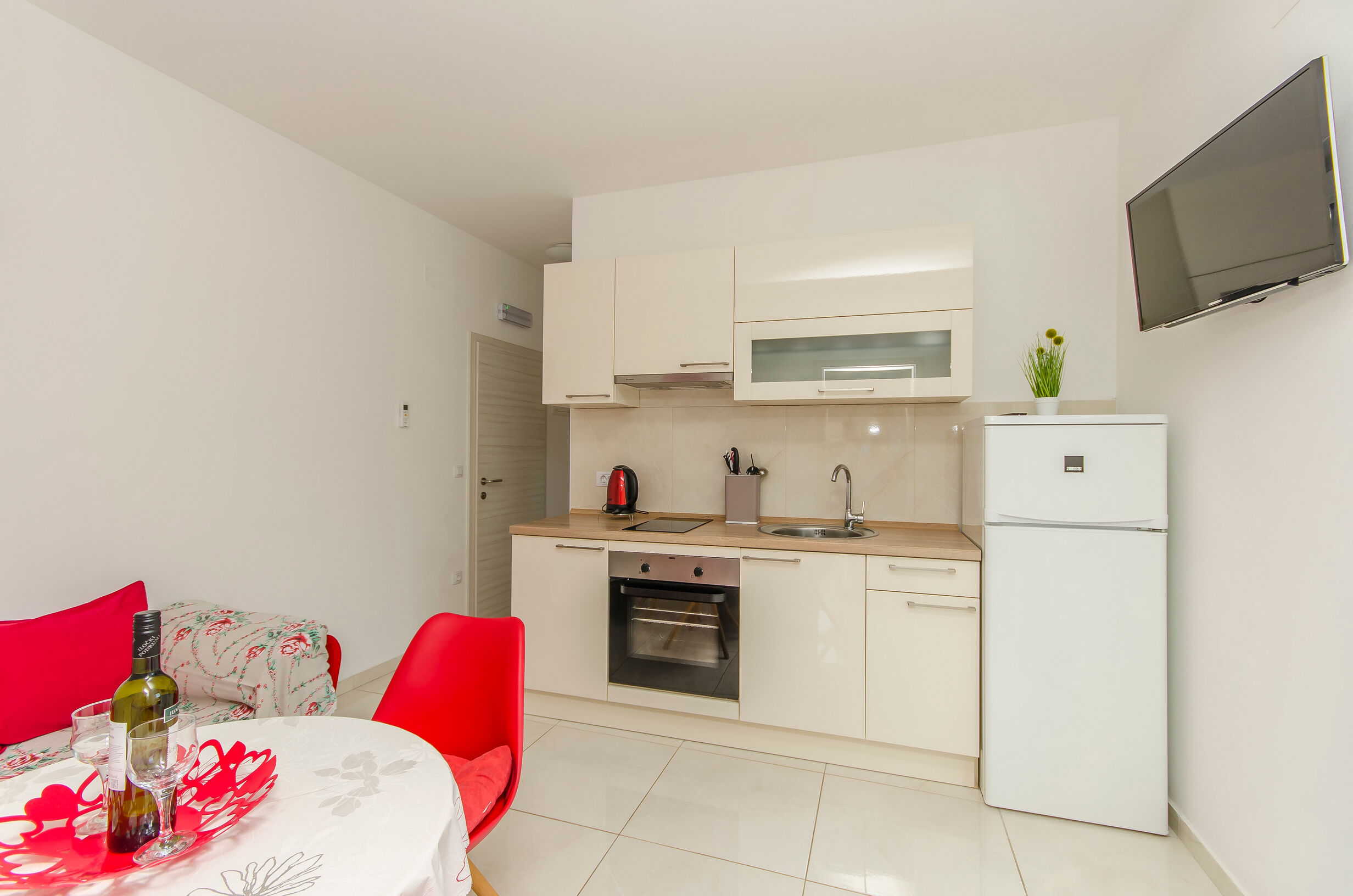 Apartments A-Z 55061-A2