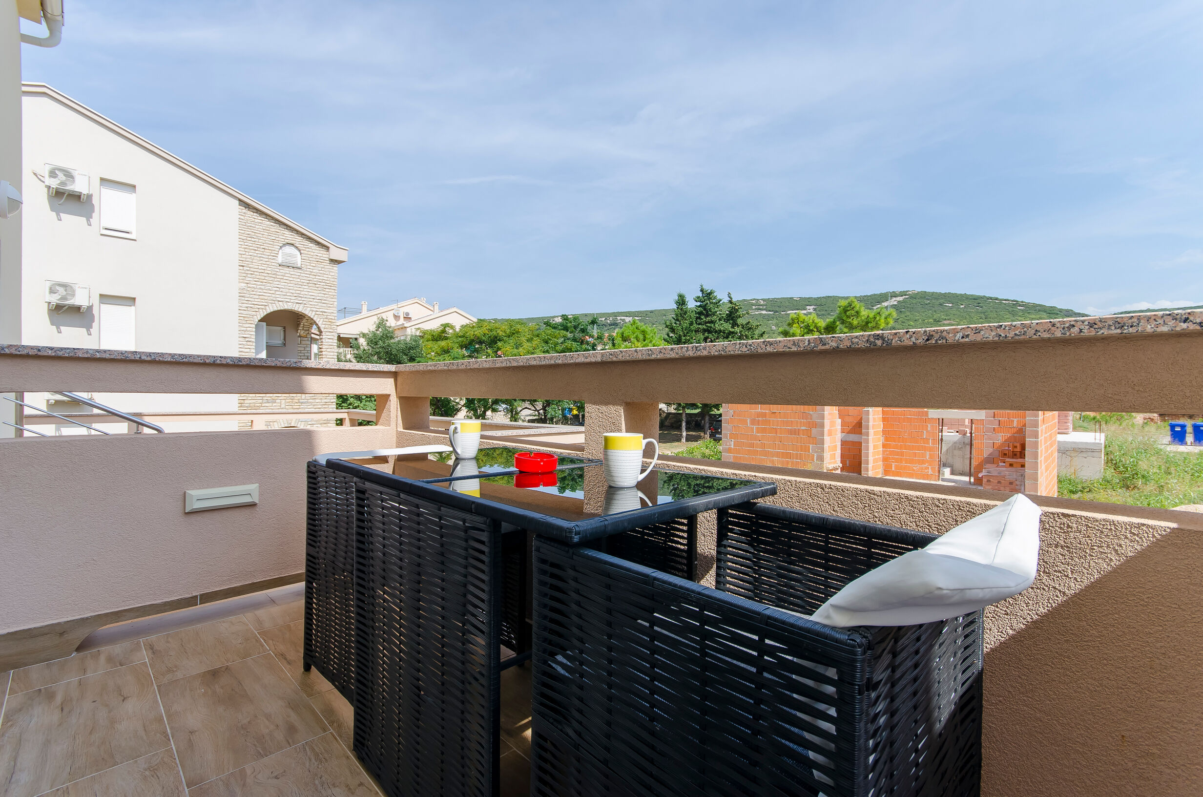 Apartments A-Z 55061-A2