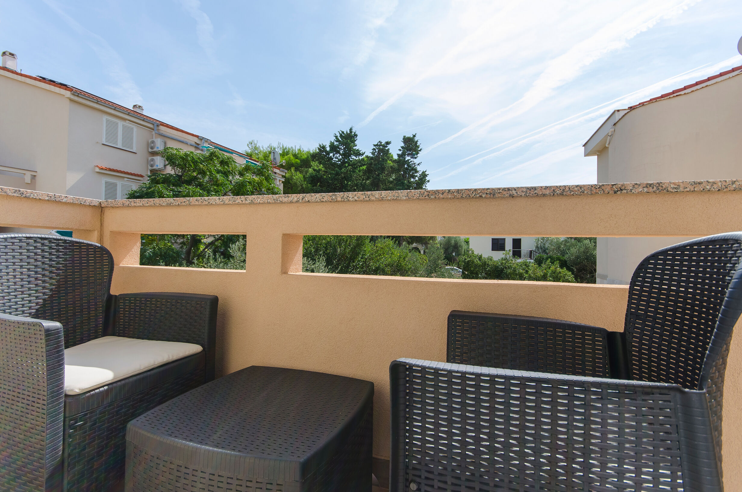 Apartments A-Z 55061-A2