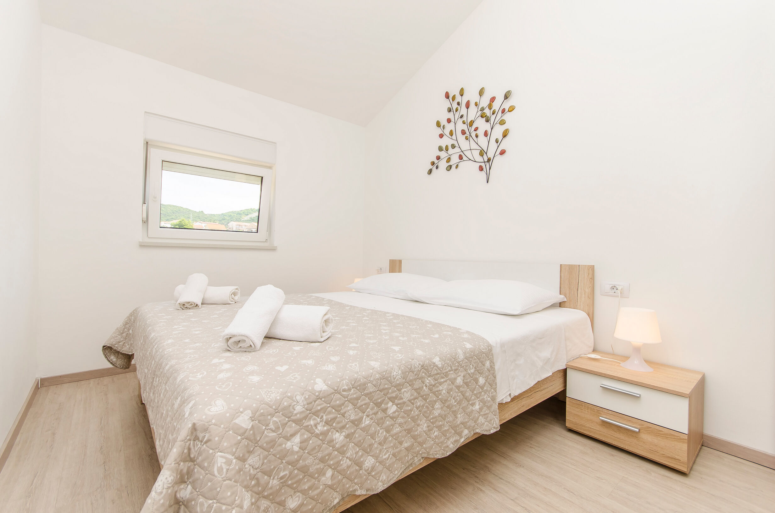 Apartments A-Z 55061-A4