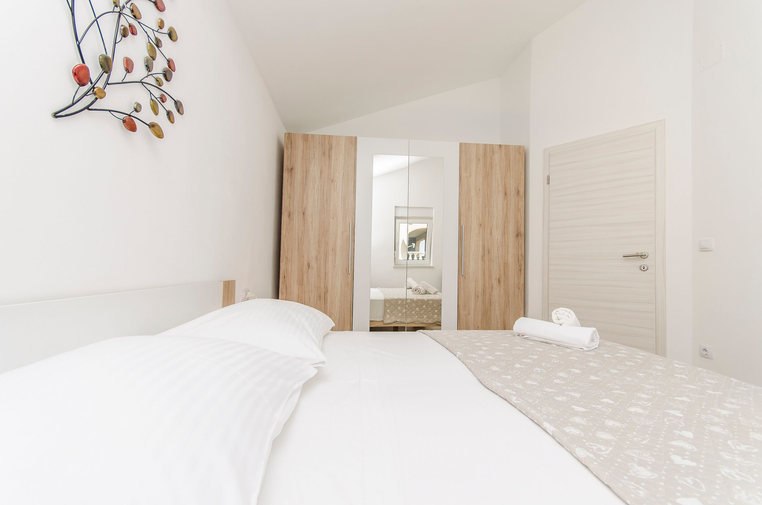 Apartments A-Z 55061-A4