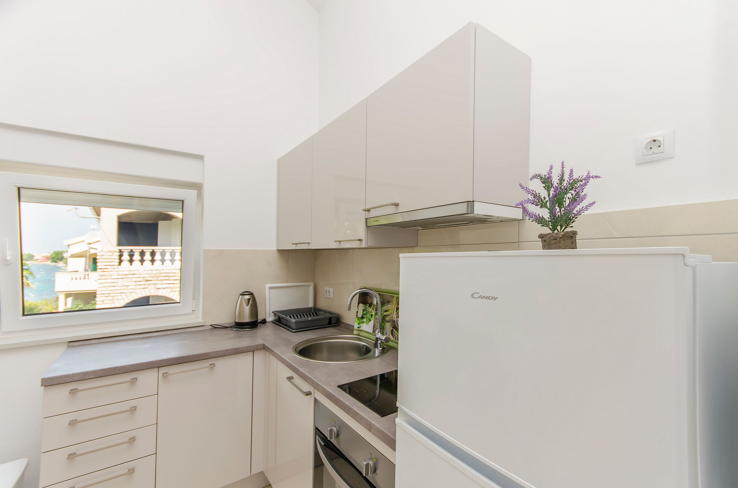 Apartments A-Z 55061-A4
