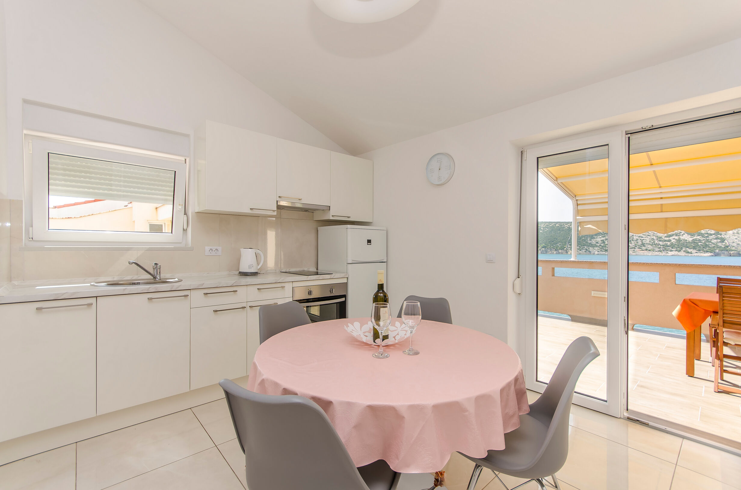 Apartments A-Z 55061-A5