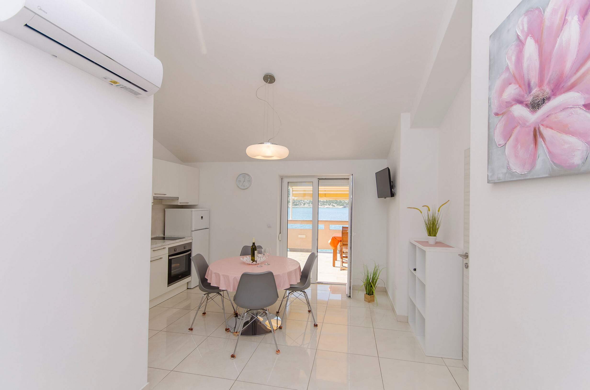 Apartments A-Z 55061-A5