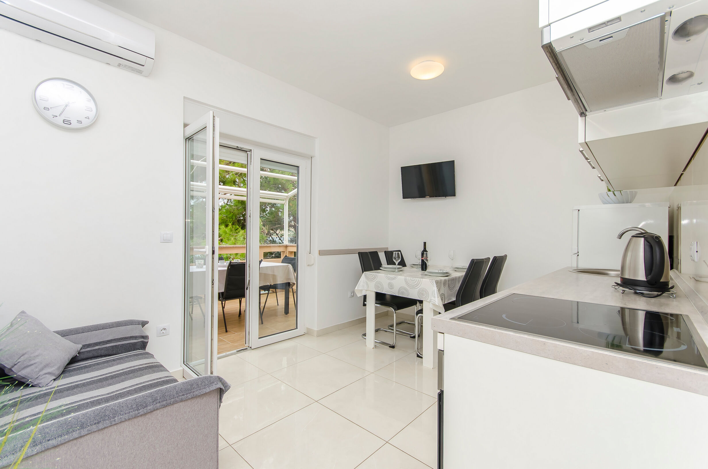Apartments A-Z 55061-A3