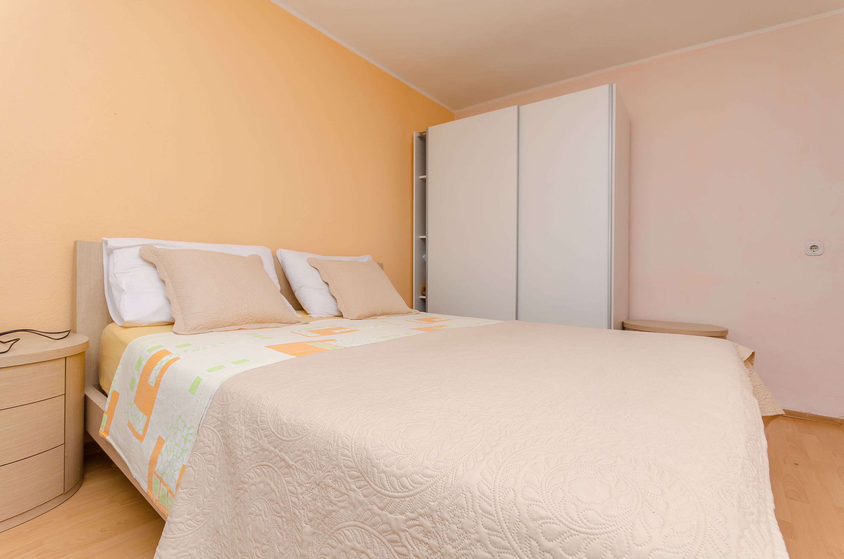 Apartments Edita 29451-A1