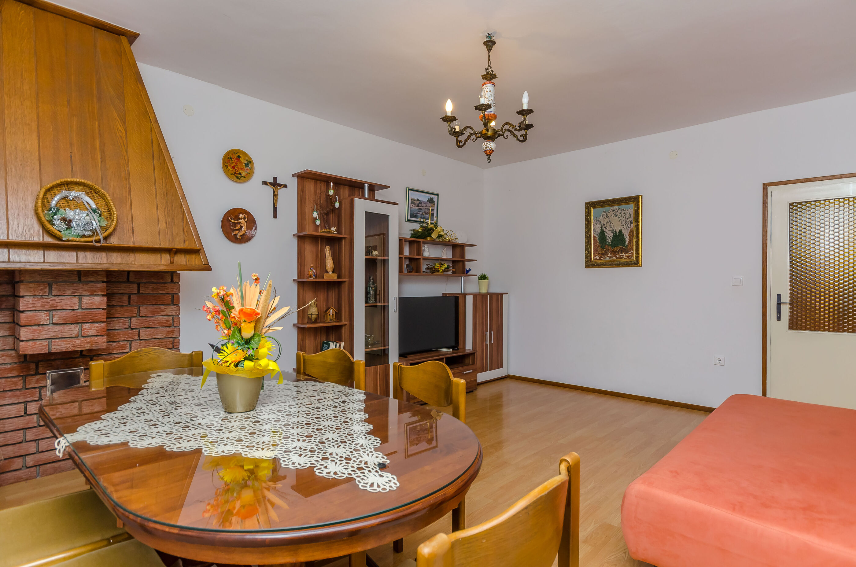 Apartment Pine Haven 98411-A1