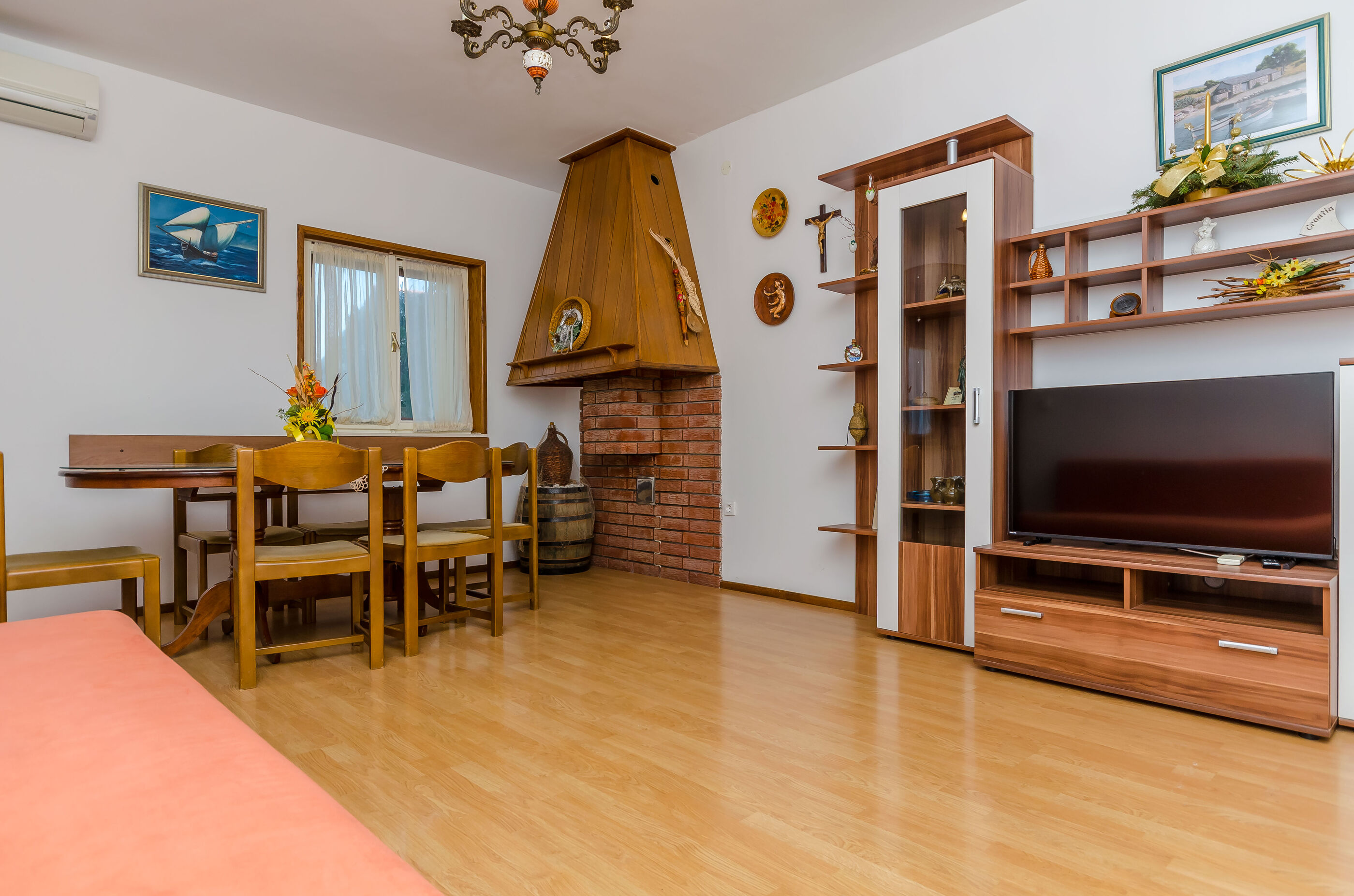 Apartment Pine Haven 98411-A1