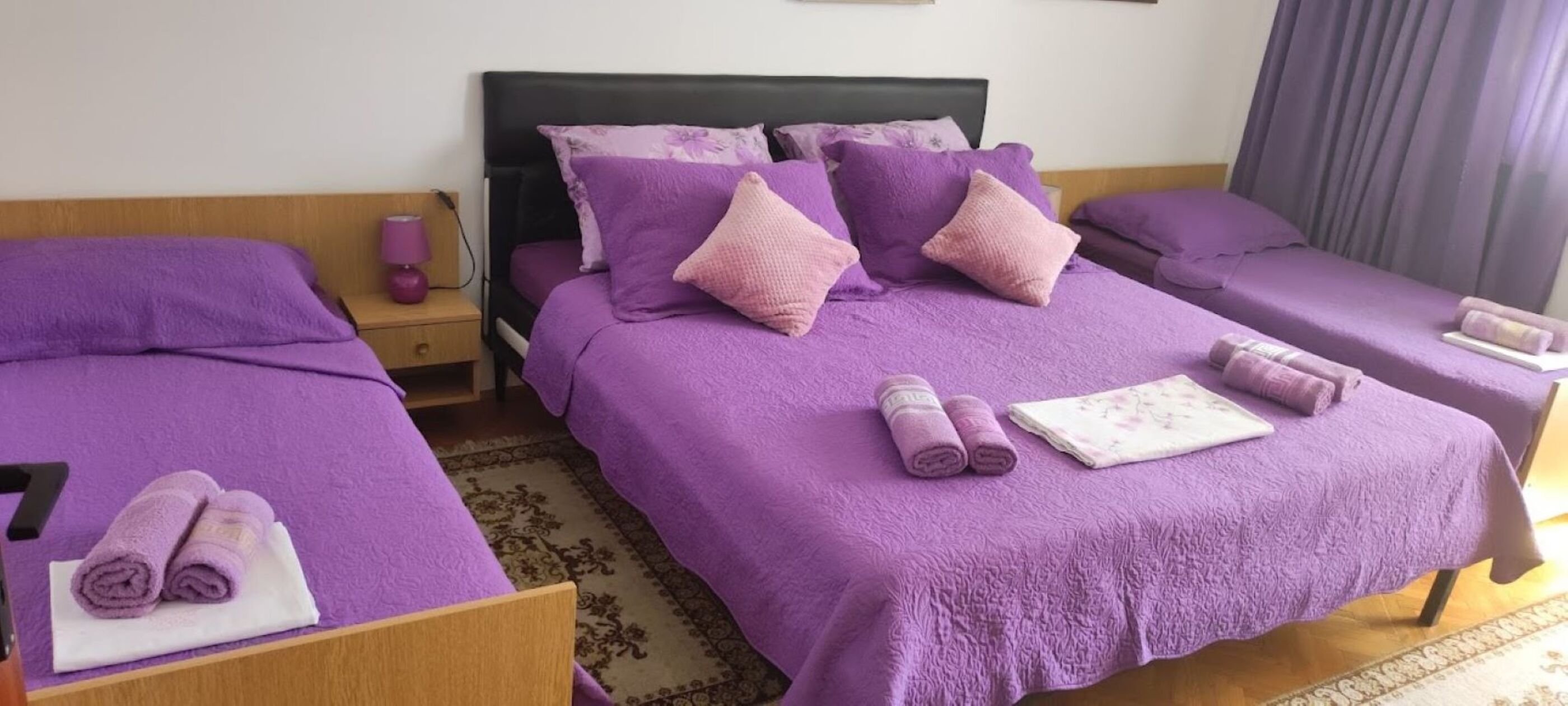 Apartment Jacuzzi Residence 91741-A1