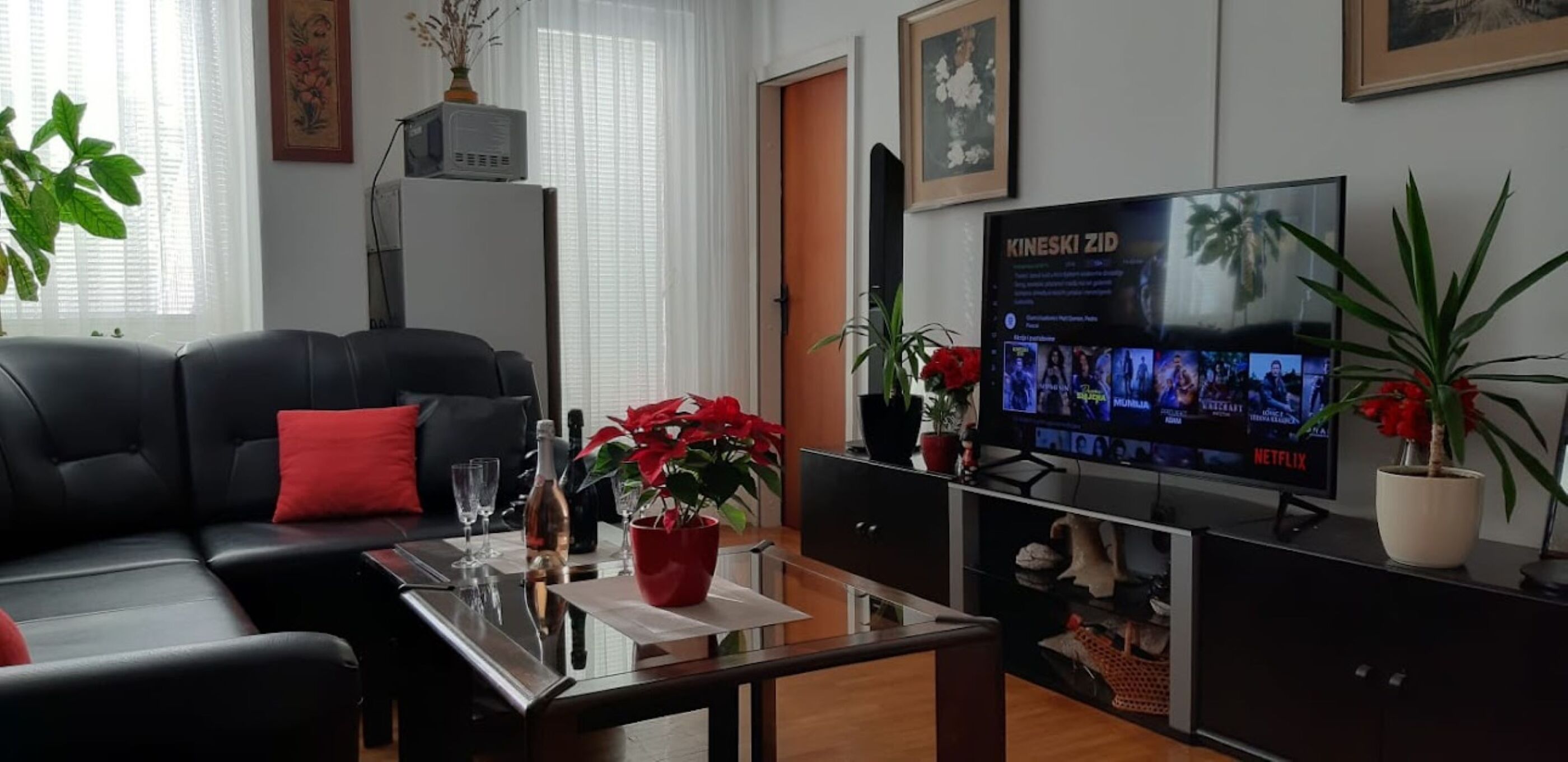 Apartment Jacuzzi Residence 91741-A1