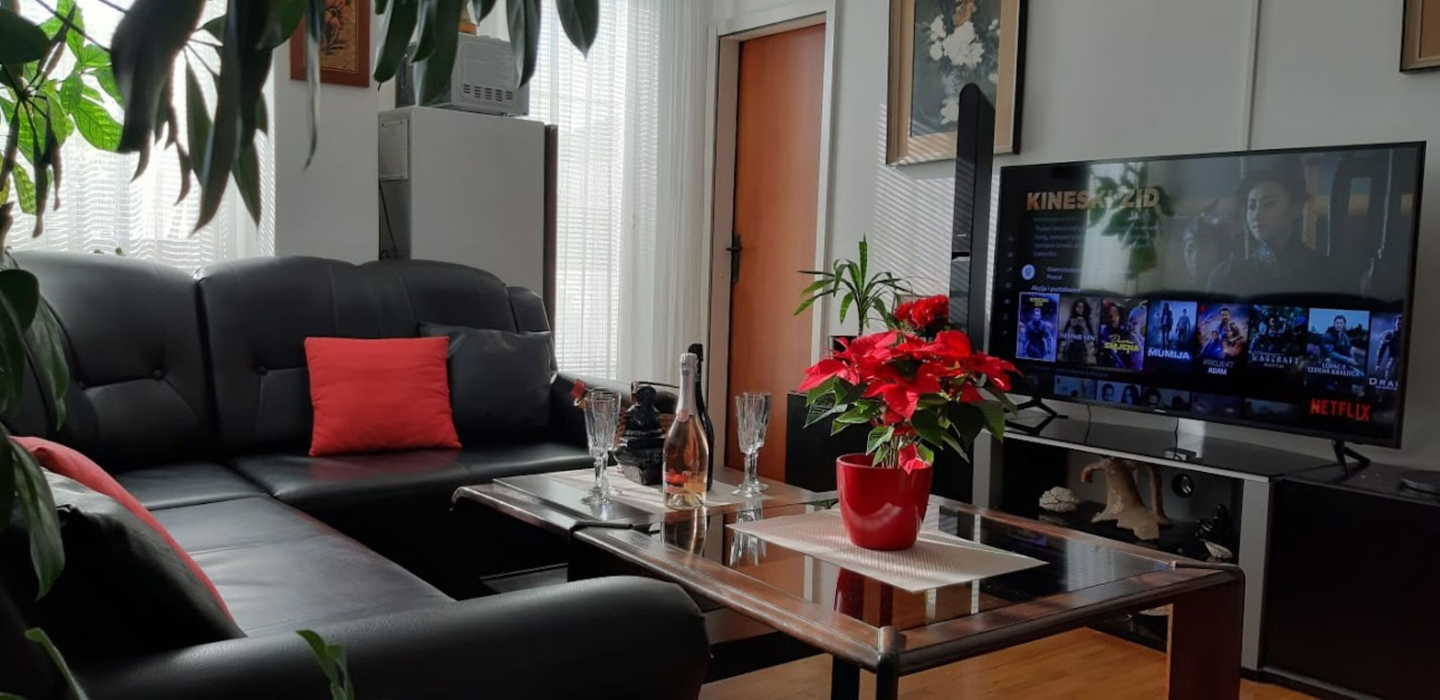 Apartment Jacuzzi Residence 91741-A1