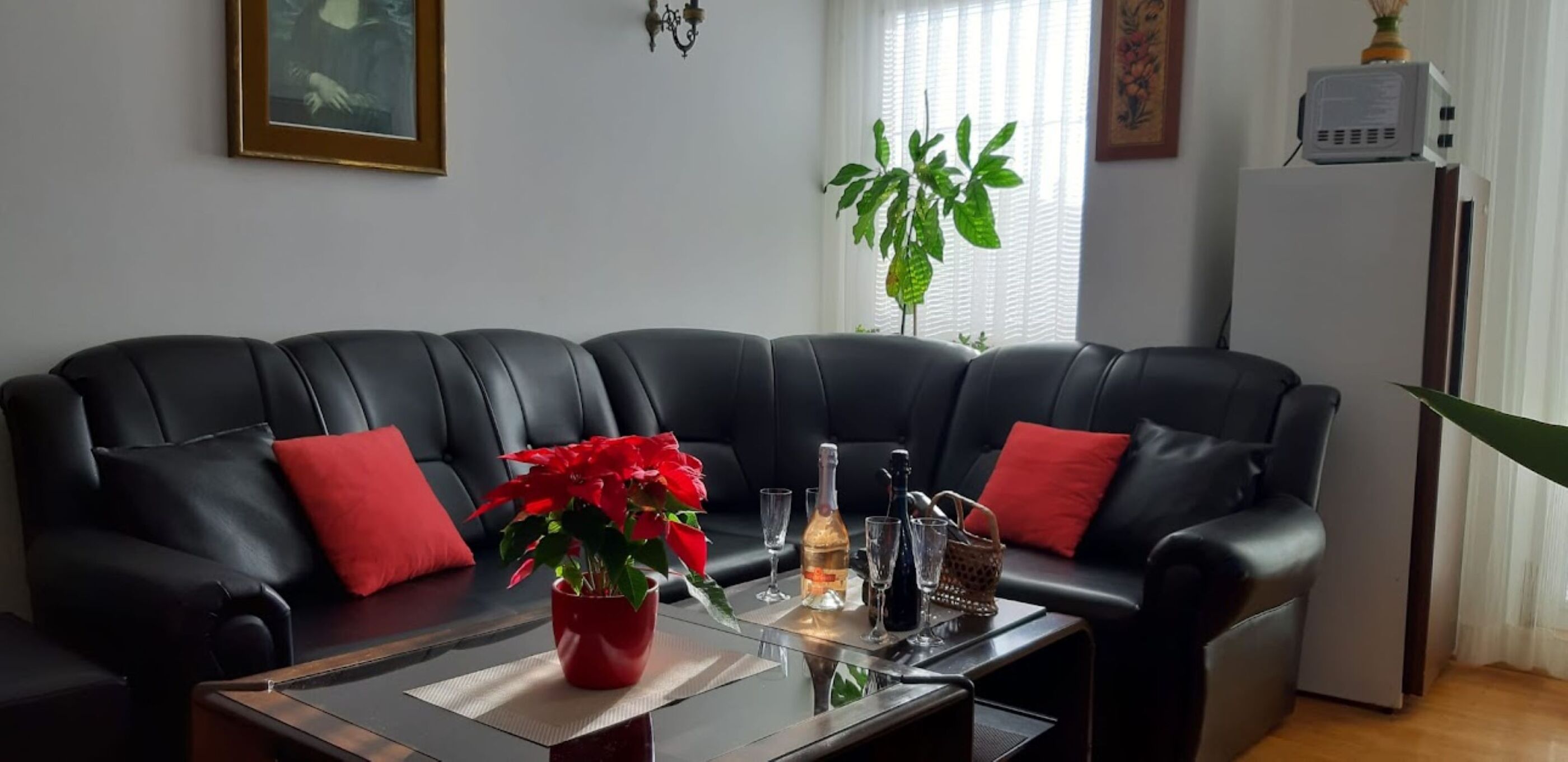 Apartment Jacuzzi Residence 91741-A1
