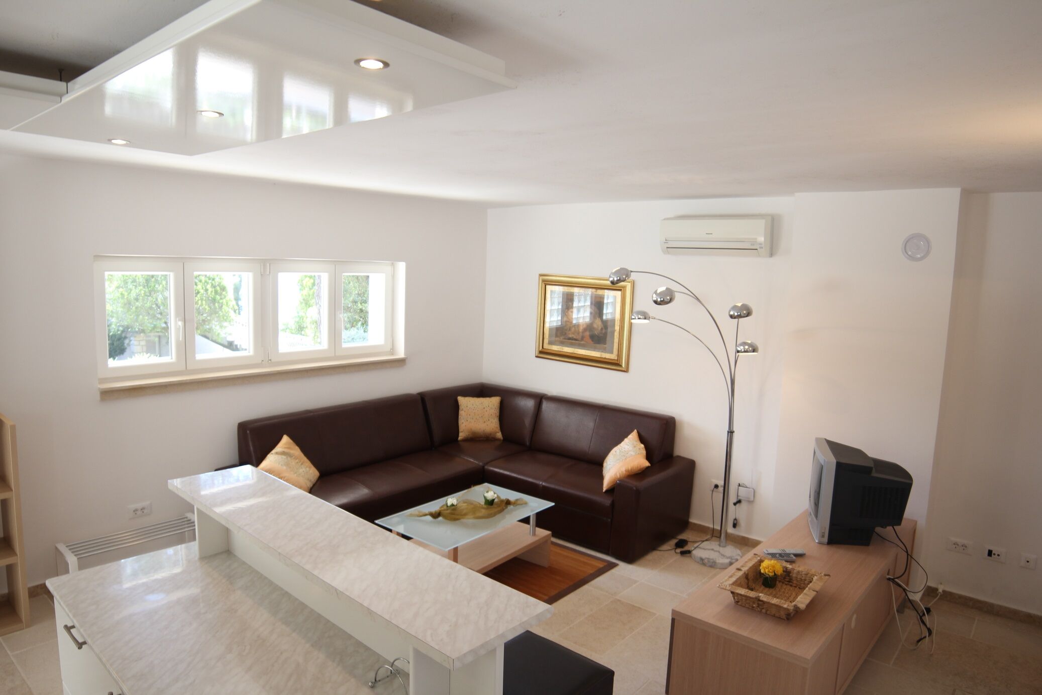 Apartments Adrian 98491-A1
