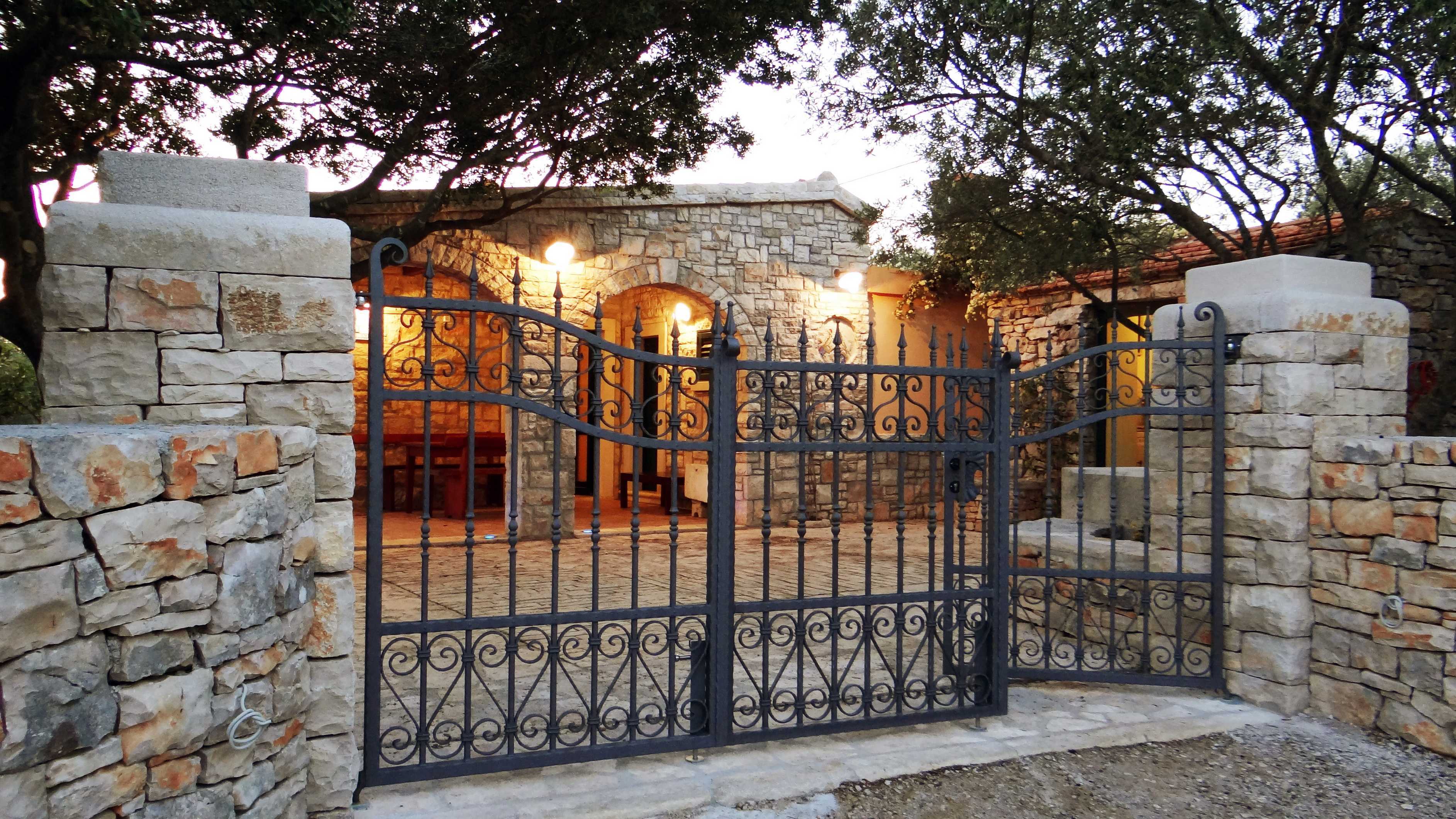 Photo of House Pelegrin