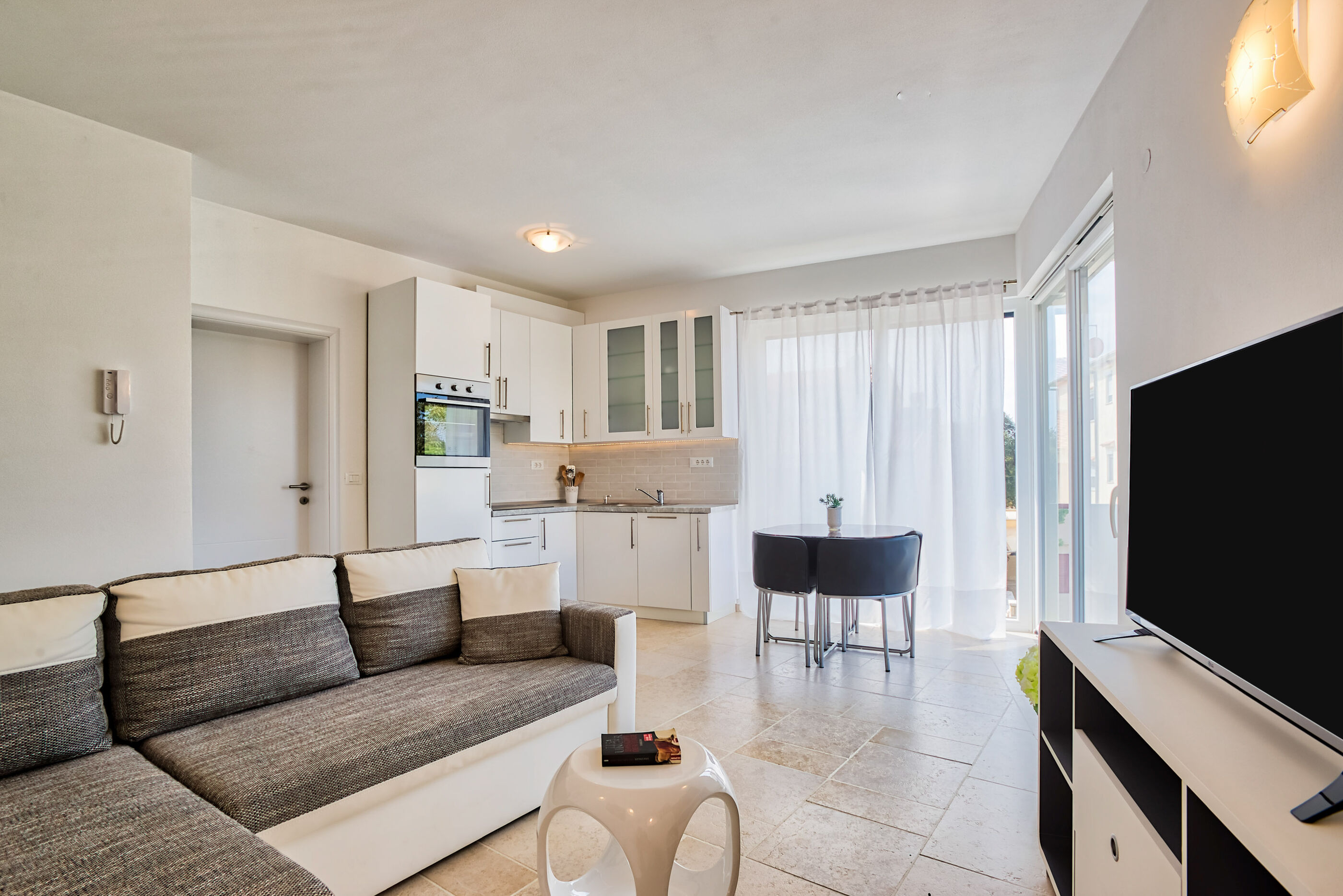 Apartments Villa Sky 98591-A2