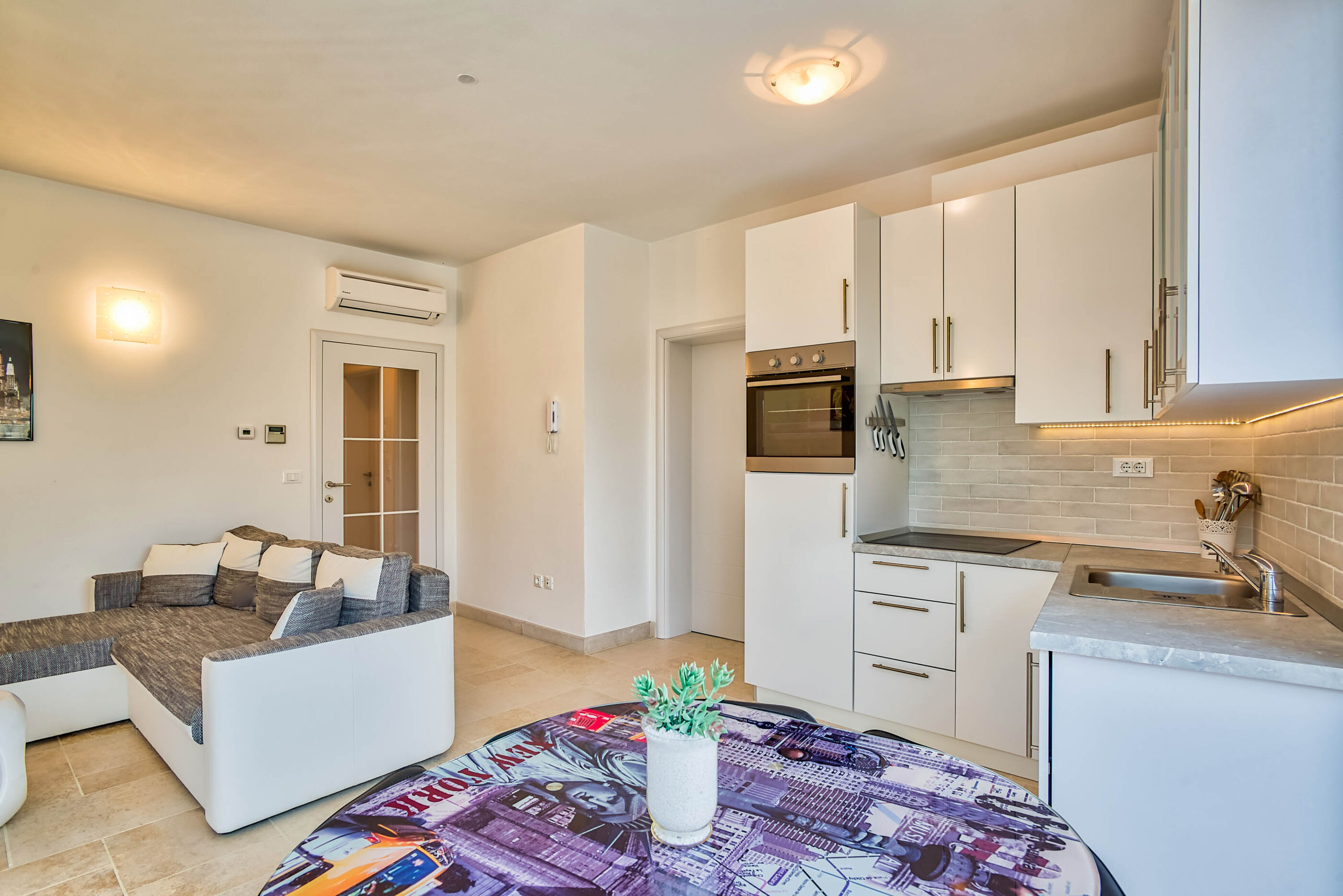 Apartments Villa Sky 98591-A2